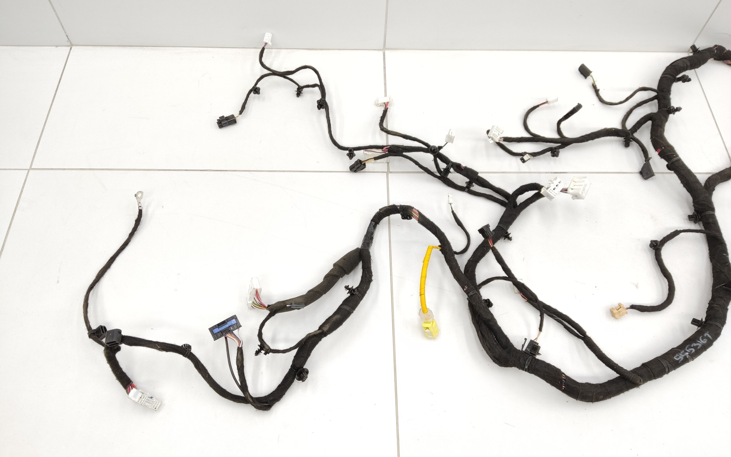 Проводка приборной панели Chery Tiggo 9