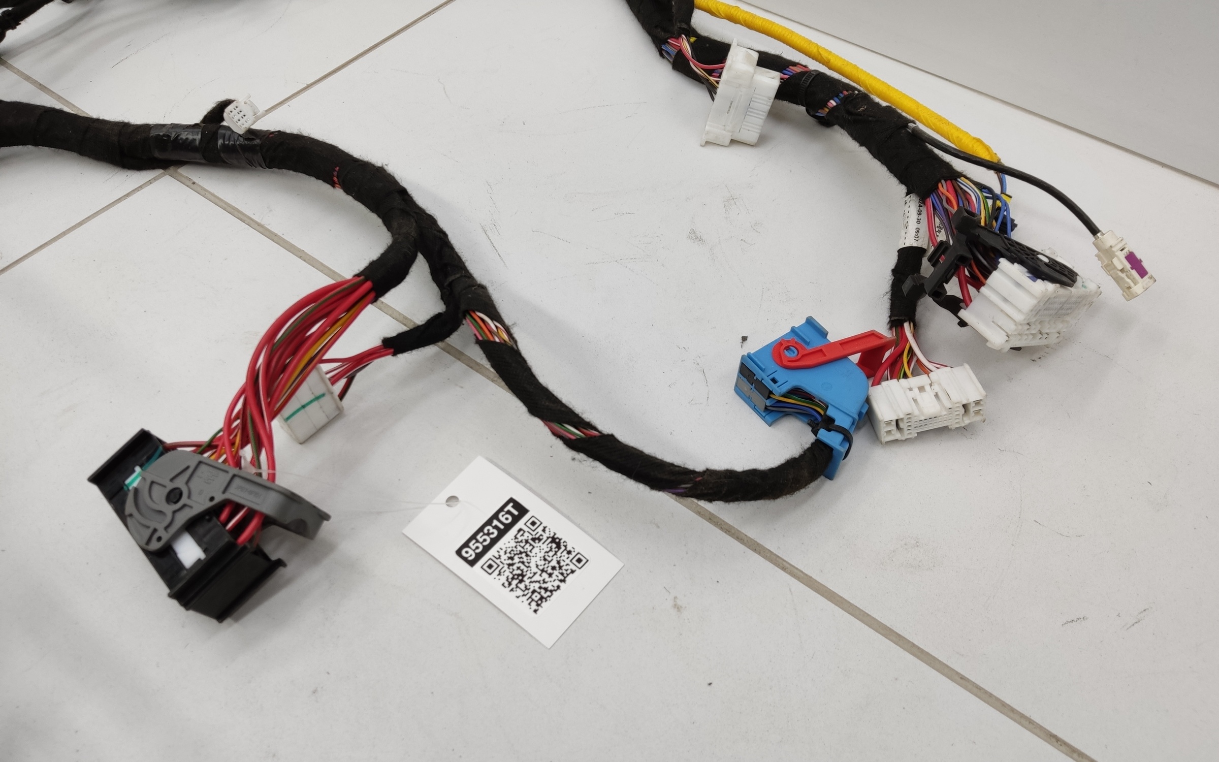 Проводка приборной панели Chery Tiggo 9