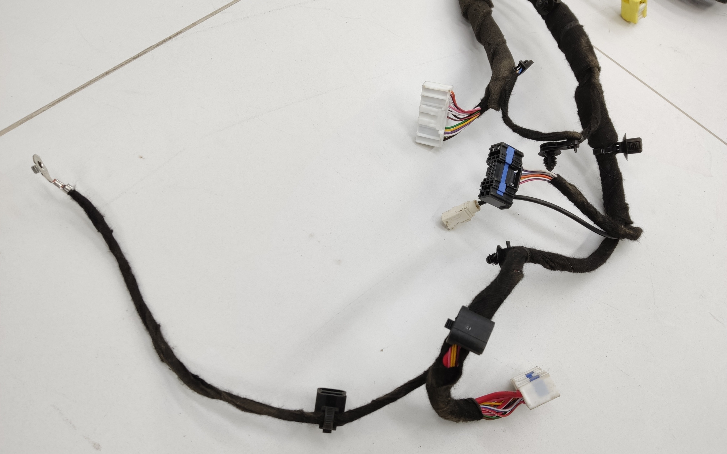 Проводка приборной панели Chery Tiggo 9