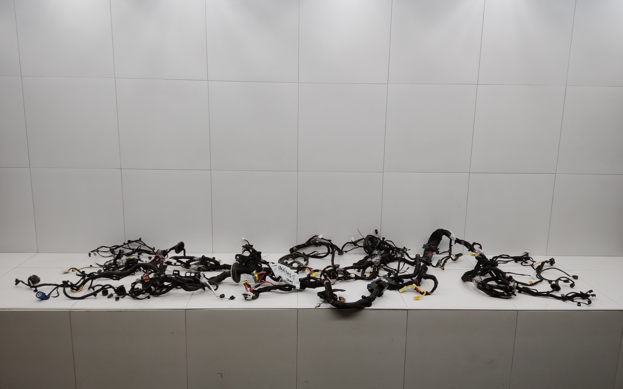 Проводка салона напольная Chery Tiggo 9