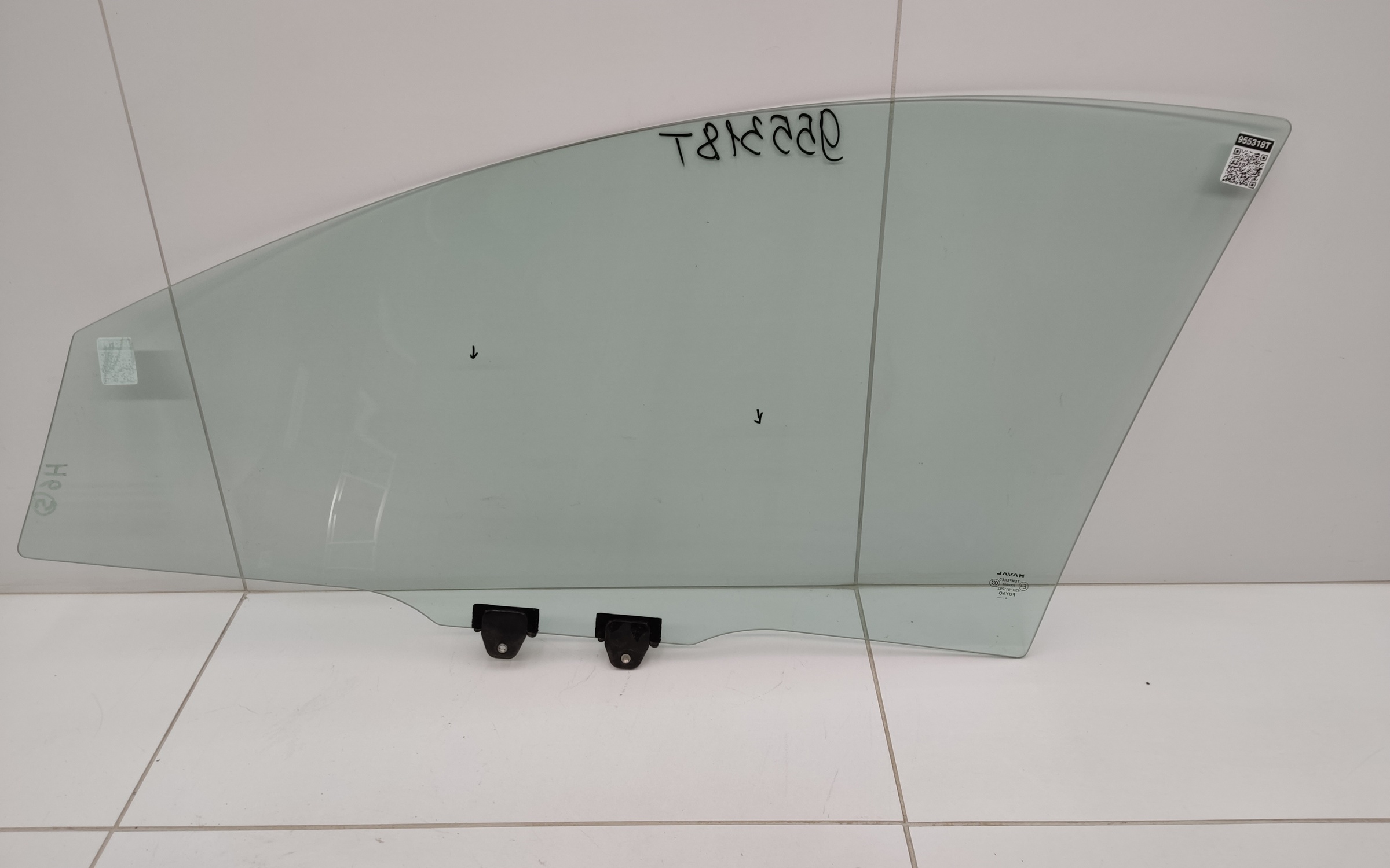 Стекло двери передней правой Haval H6