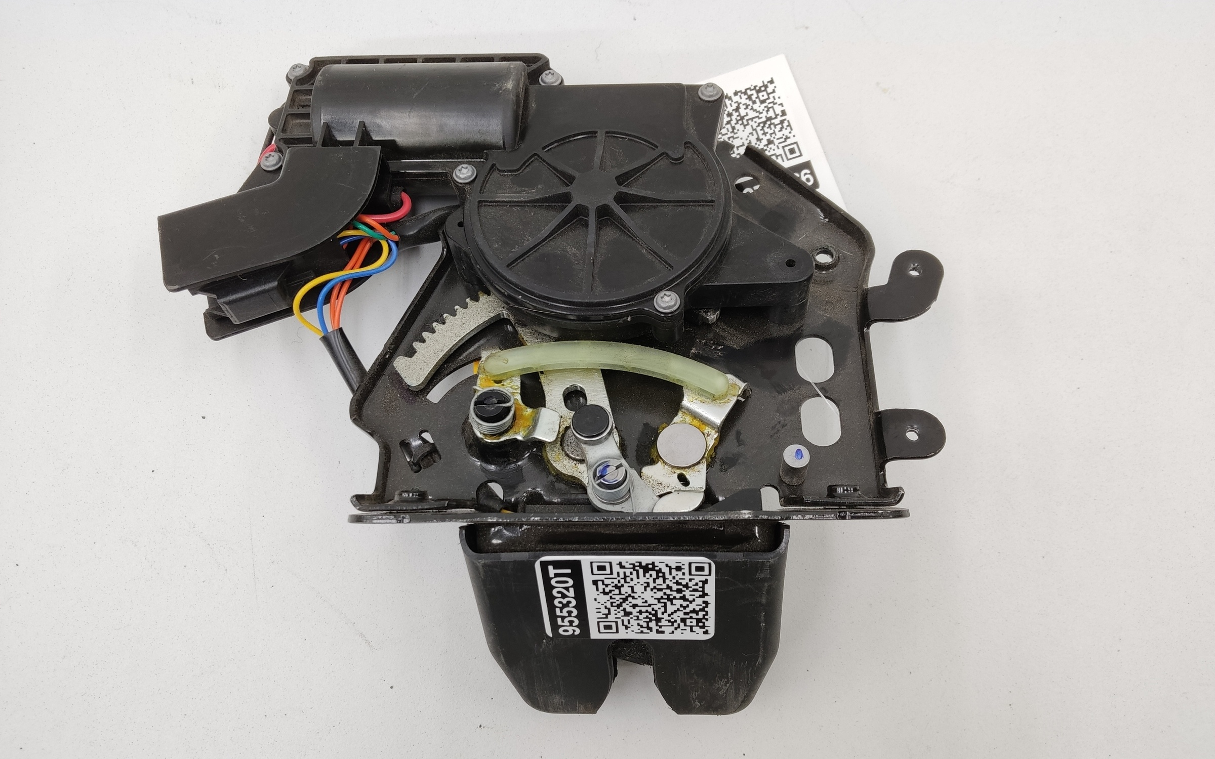 Замок крышки багажника Changan CS55 PLUS