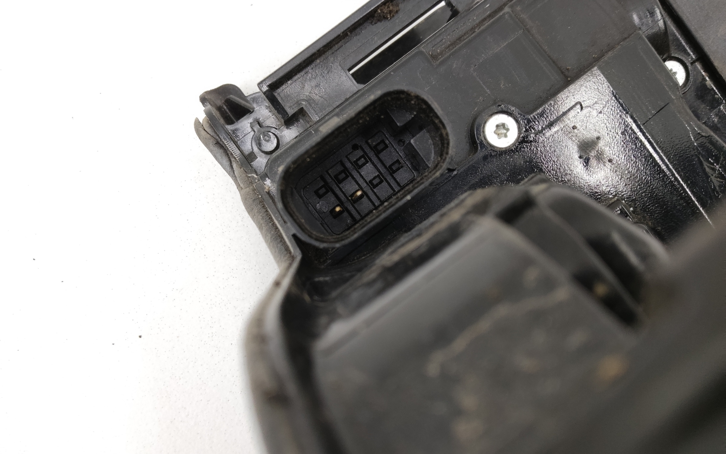 Замок двери задней левой BMW X7 G07