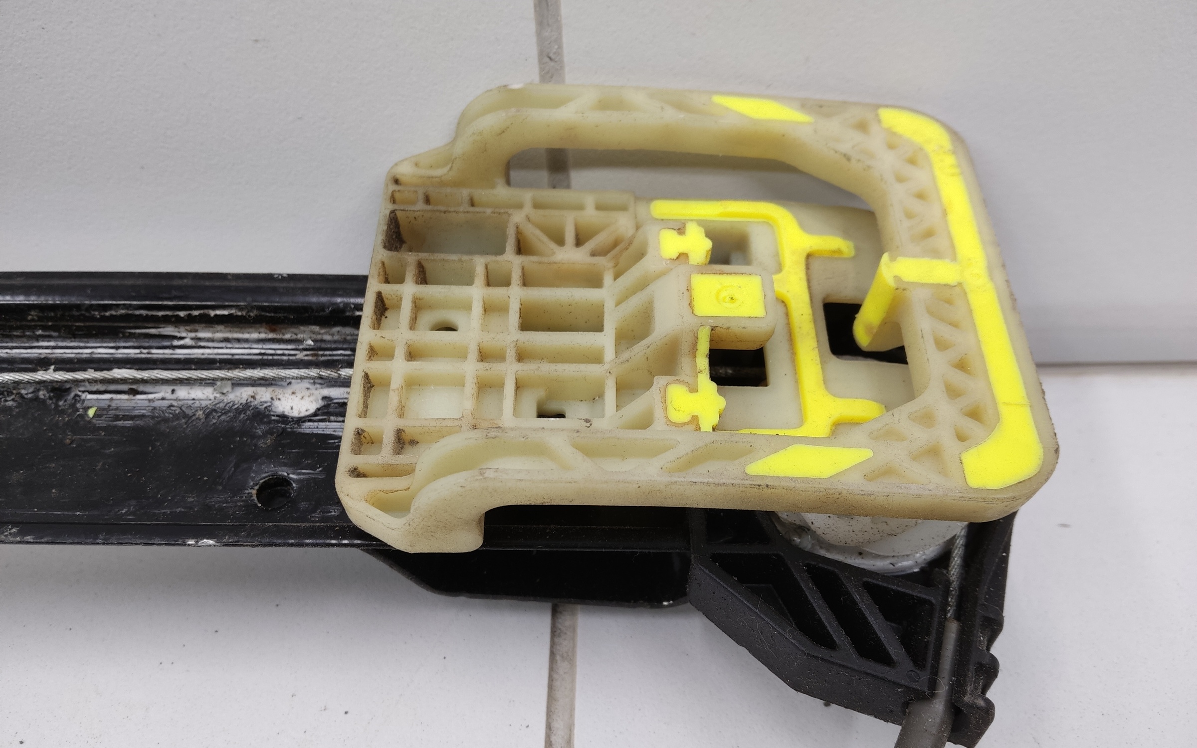 Стеклоподъёмник передний правый Tank 300