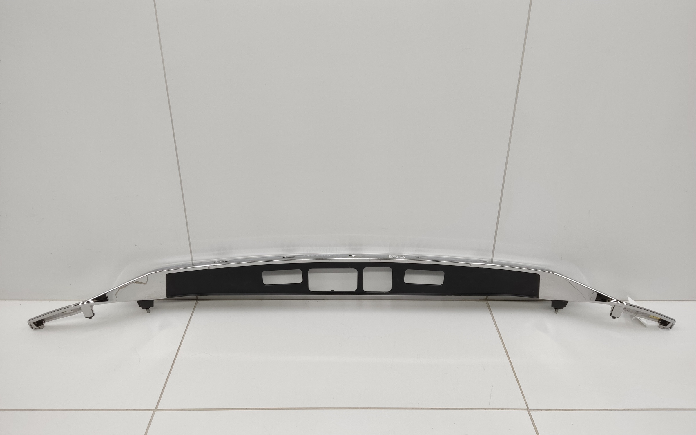 Накладка крышки багажника хром Geely Tugella 1