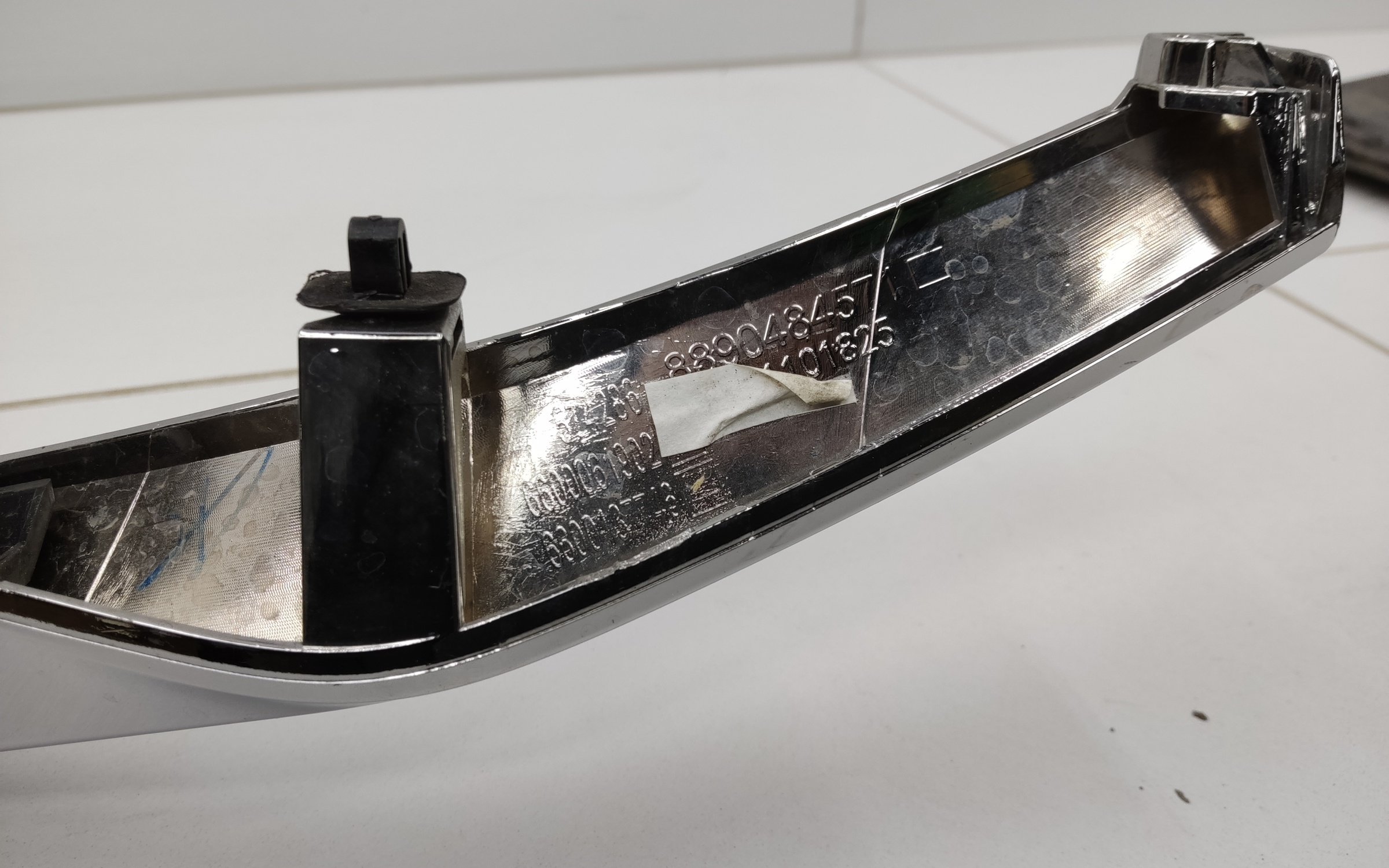 Накладка крышки багажника хром Geely Tugella 1