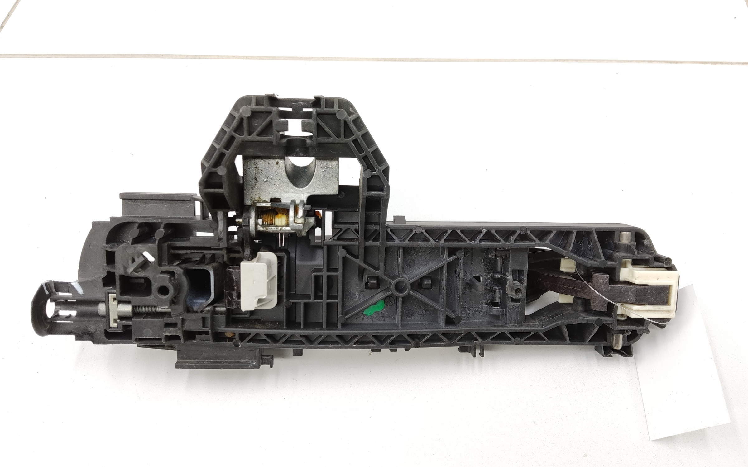 Кронштейн наружной ручки двери внутренний Mercedes Benz C-klasse W204