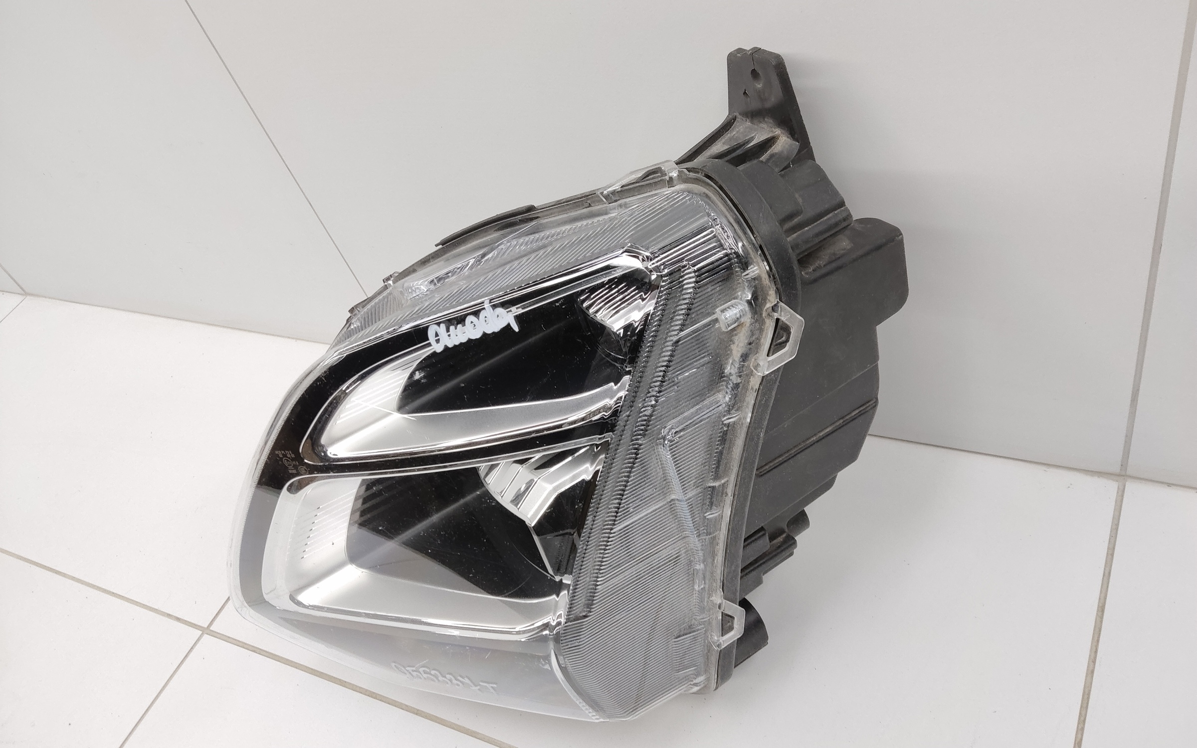 Фара передняя левая Omoda C5 LED с ПТФ