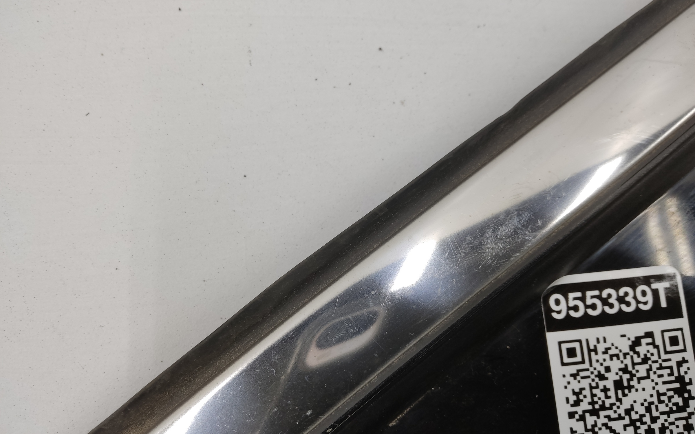 Накладка крыла переднего левого "уголок" Geely Okavango Restail