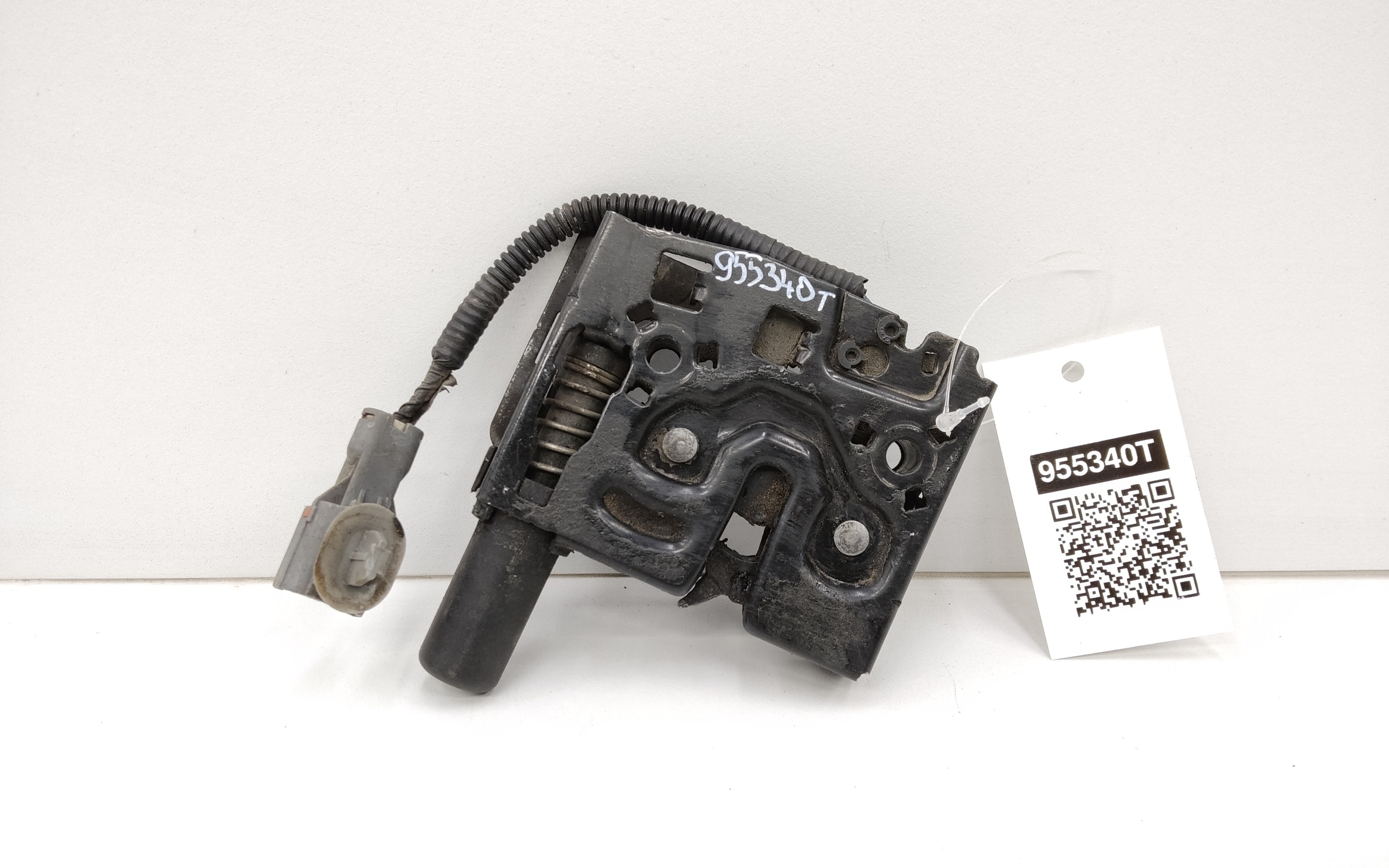 Замок капота Tank 300