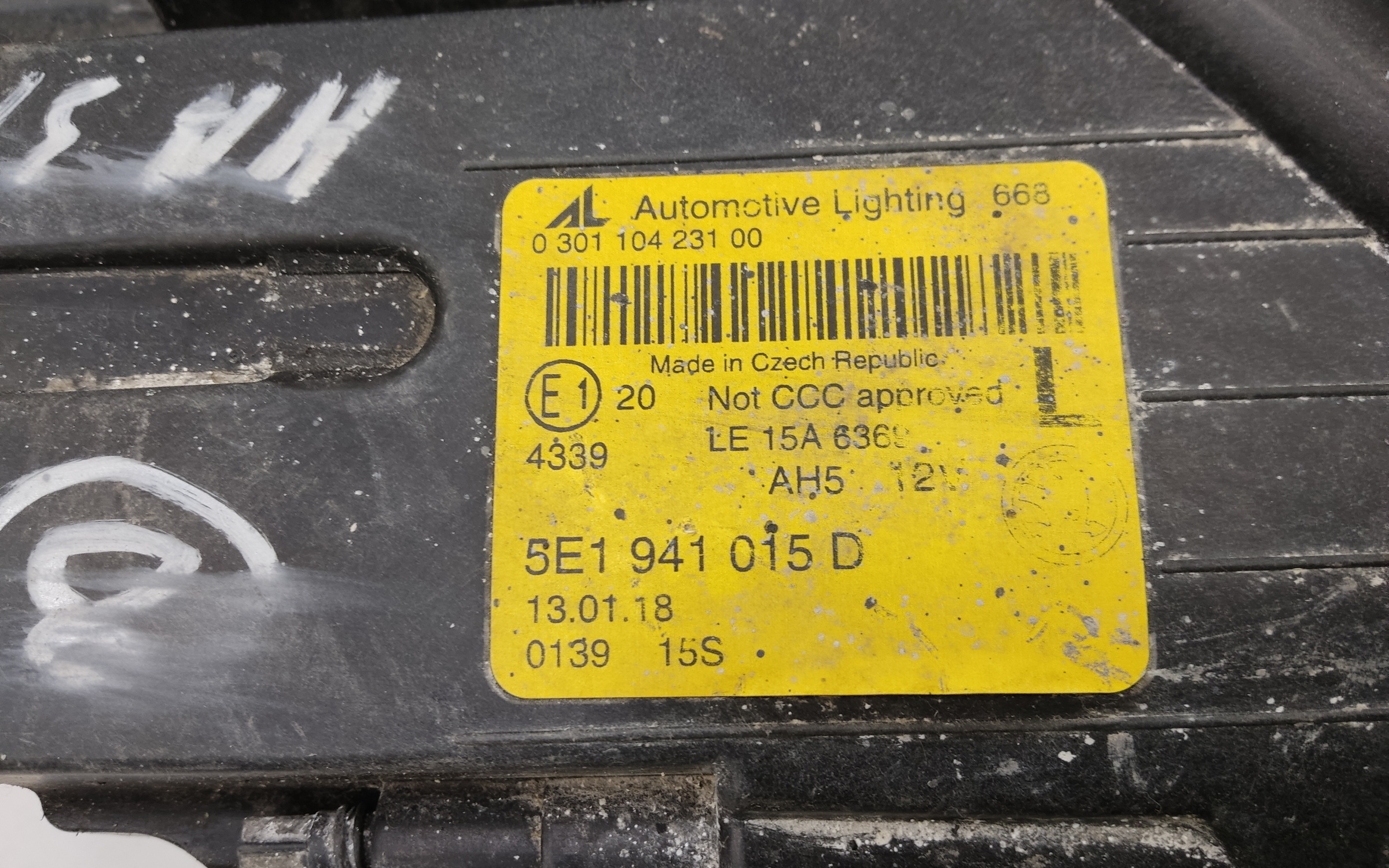 Фара передняя левая Skoda Octavia A7 Restail LED