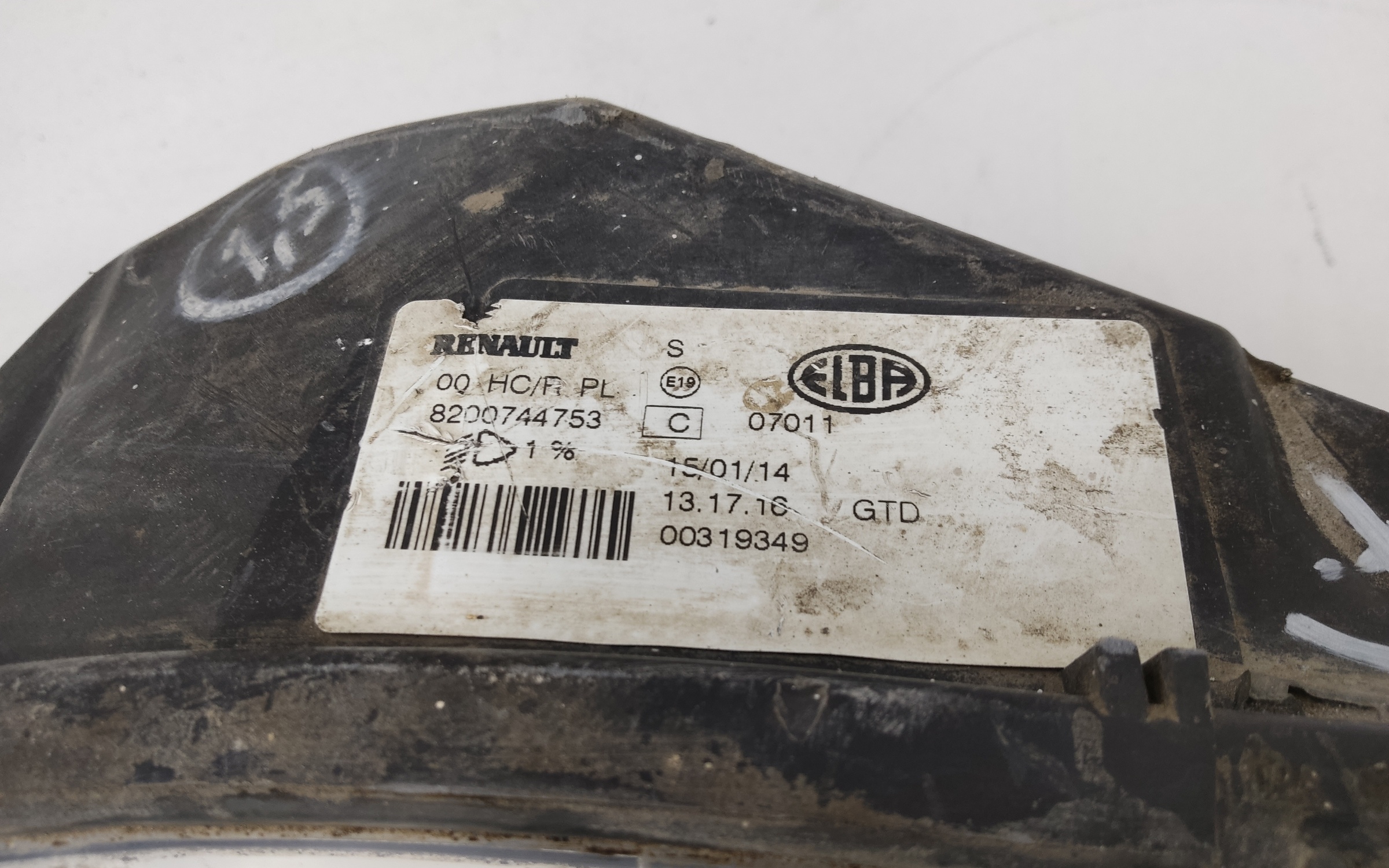 Фара передняя левая Renault Logan 1 Restail галоген