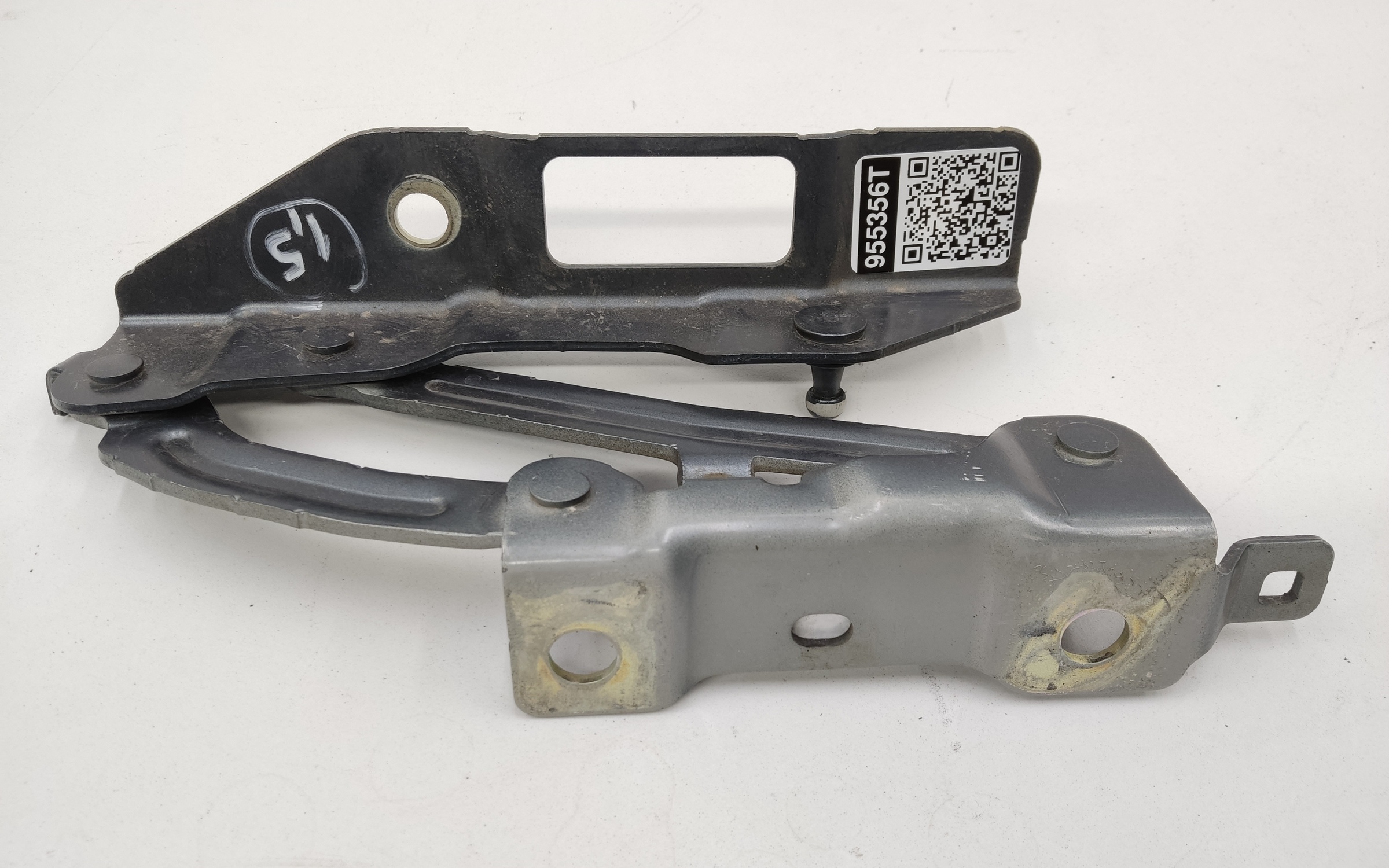 Петля капота левая Geely Monjaro