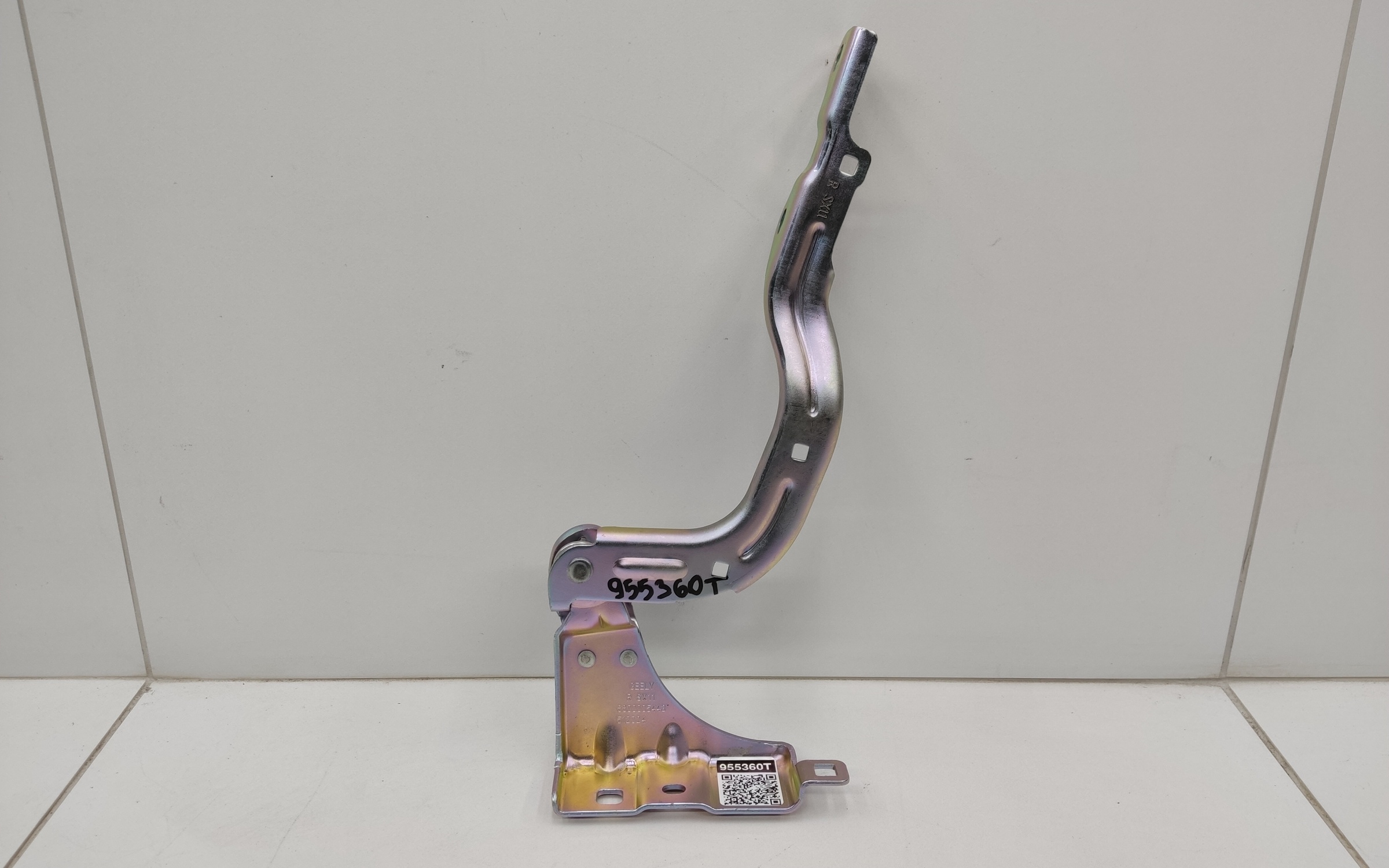 Петля капота правая Geely Coolray