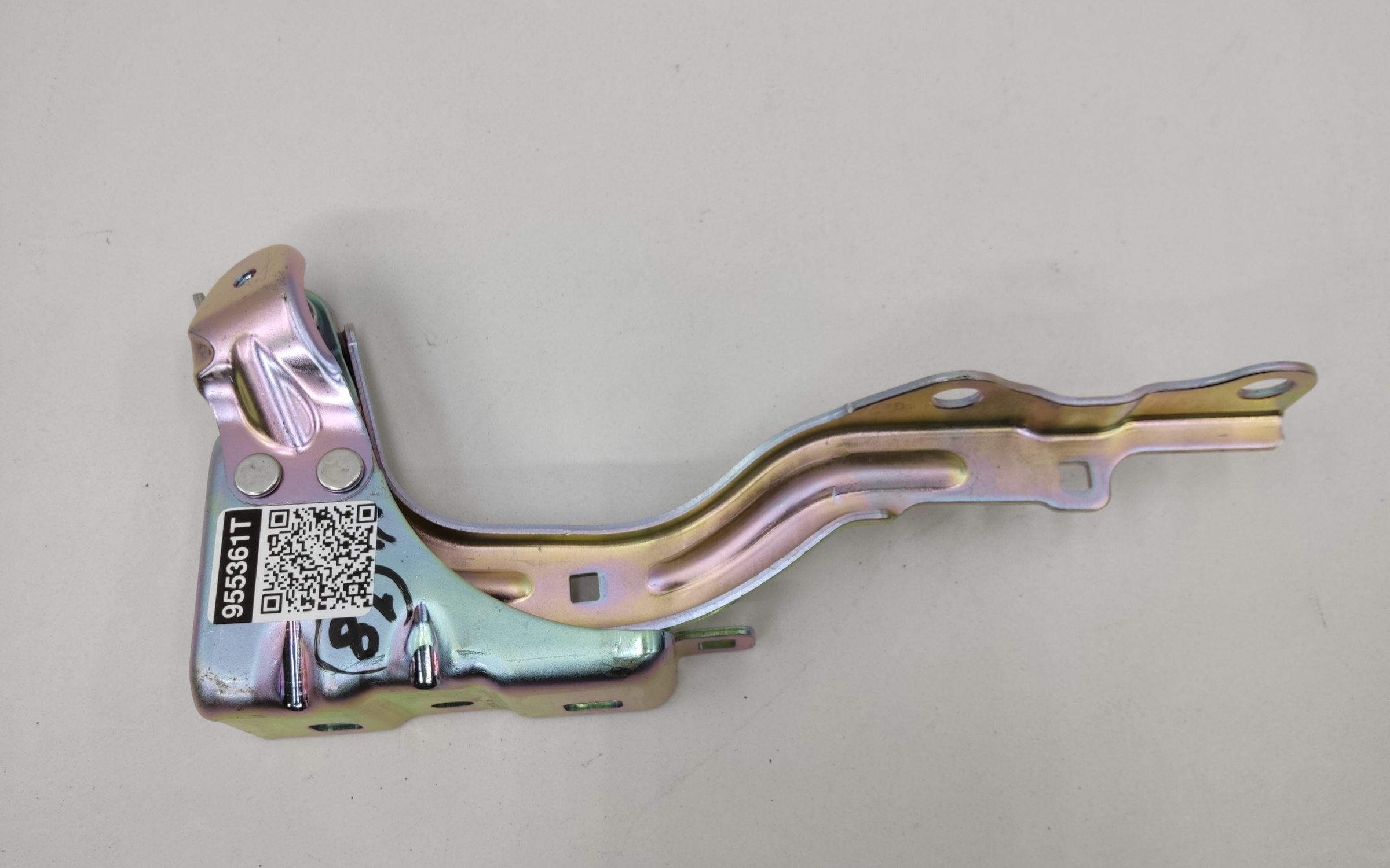 Петля капота левая Geely Coolray