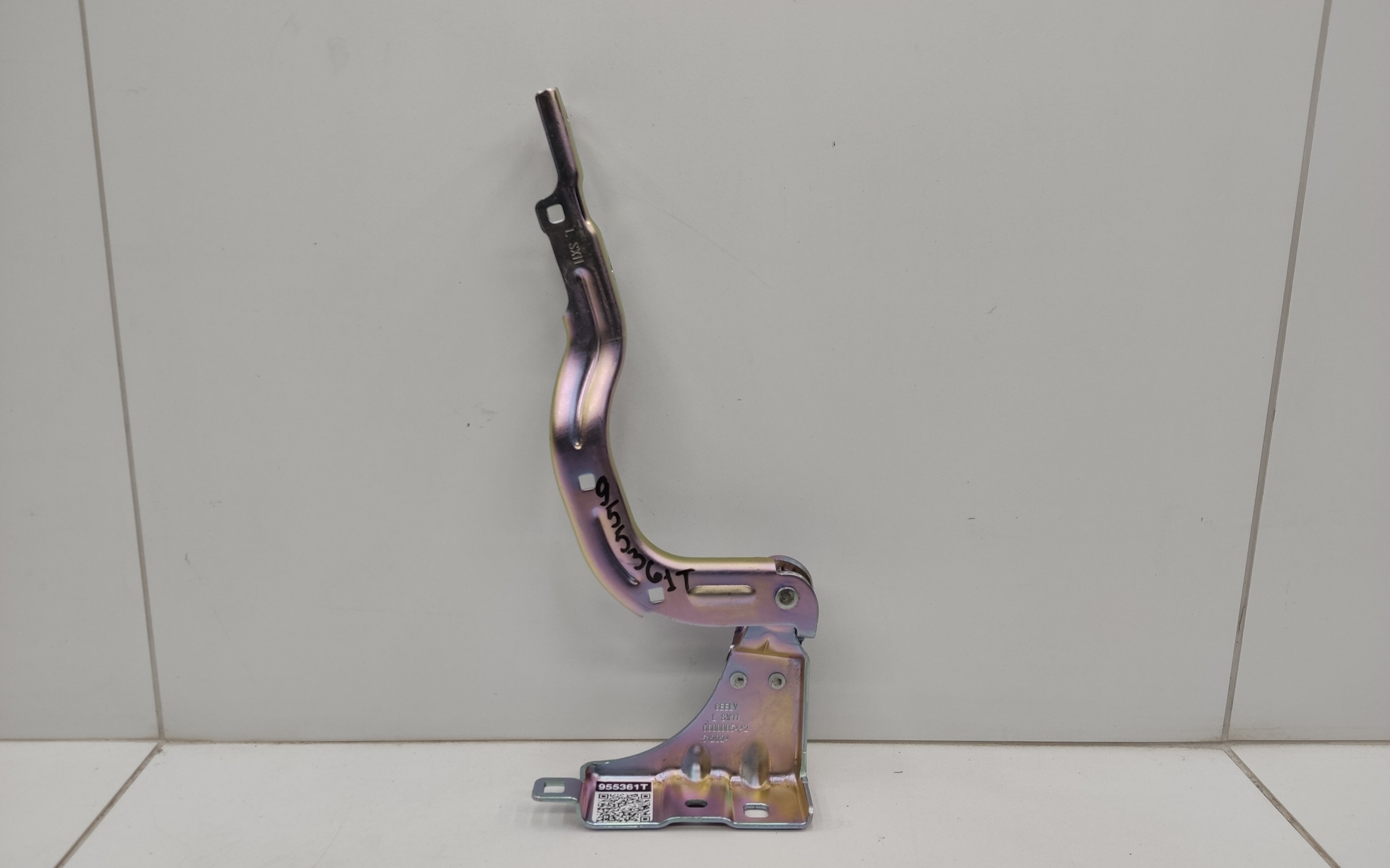 Петля капота левая Geely Coolray