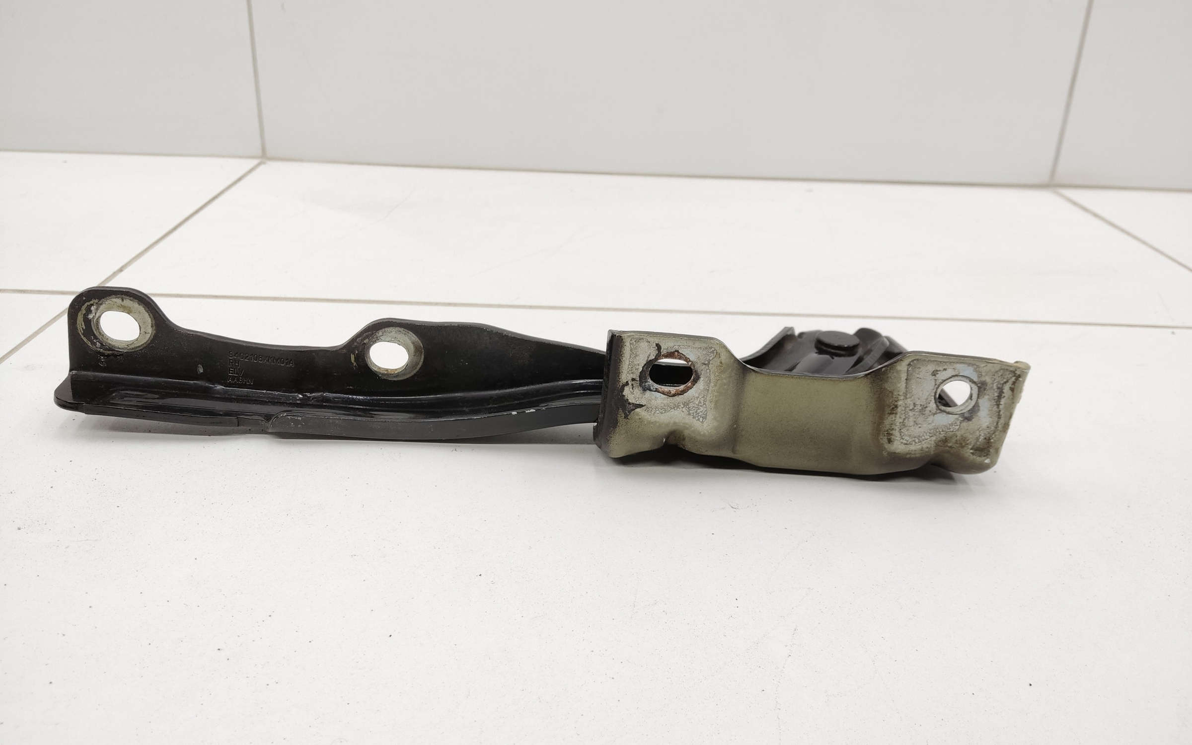 Петля капота правая Tank 300