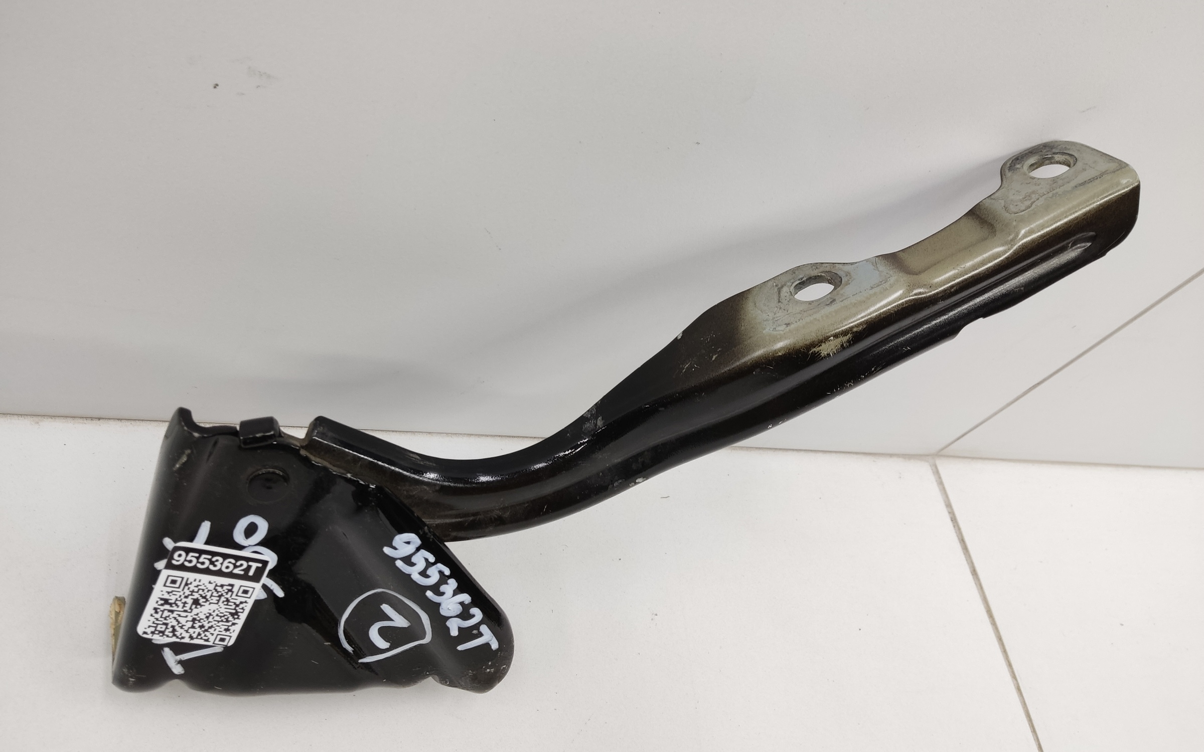 Петля капота правая Tank 300