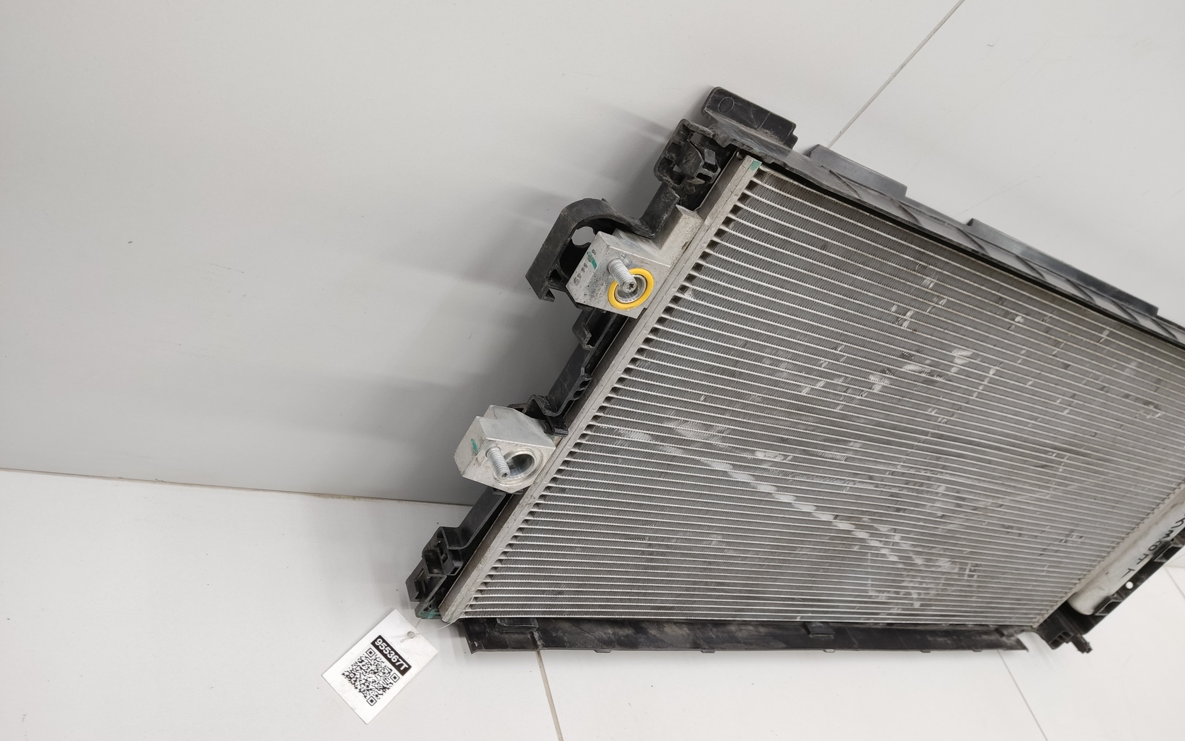 Радиатор кондиционера Geely Monjaro