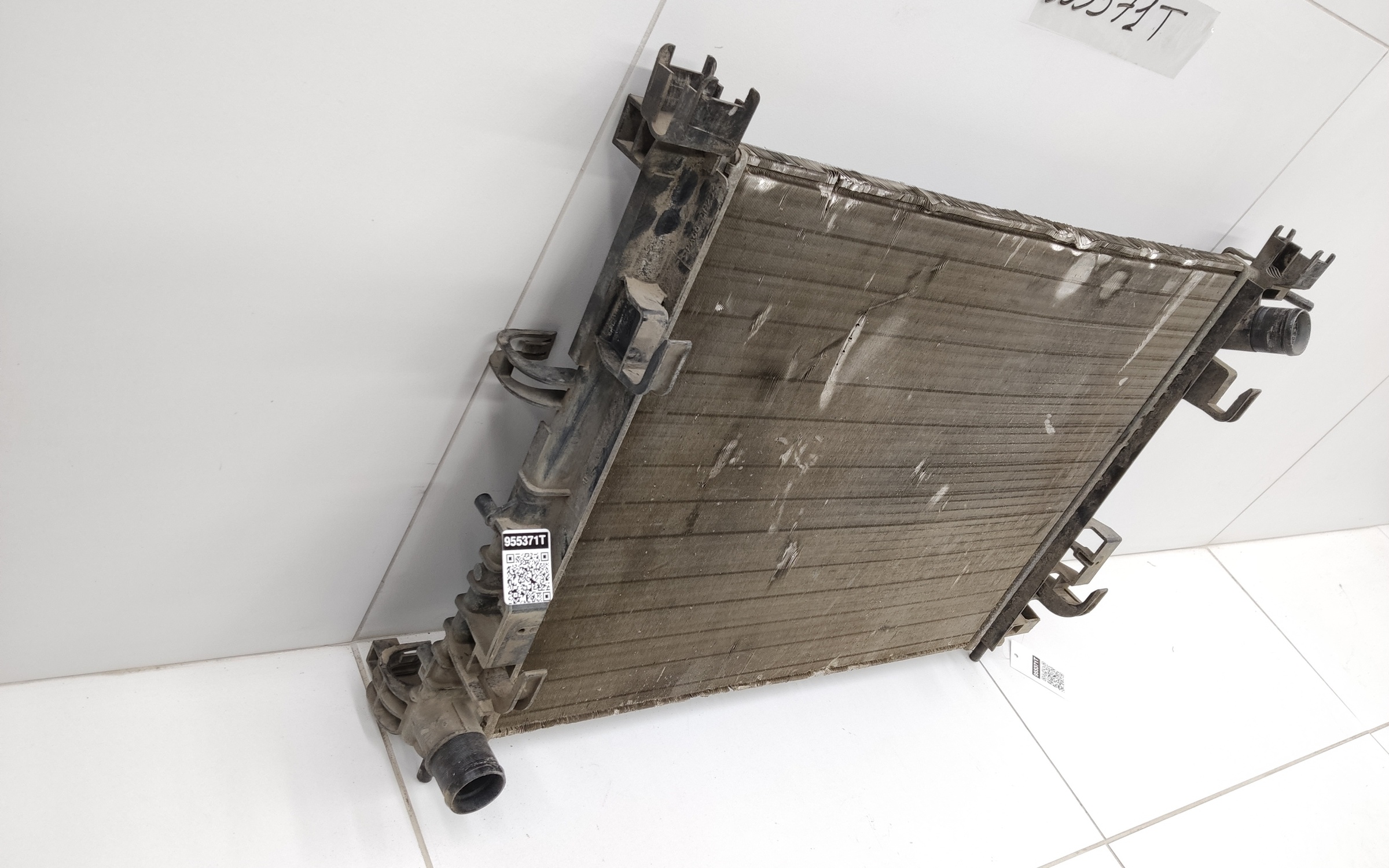 Радиатор охлаждения двигателя Renault Logan 2 MT/AT