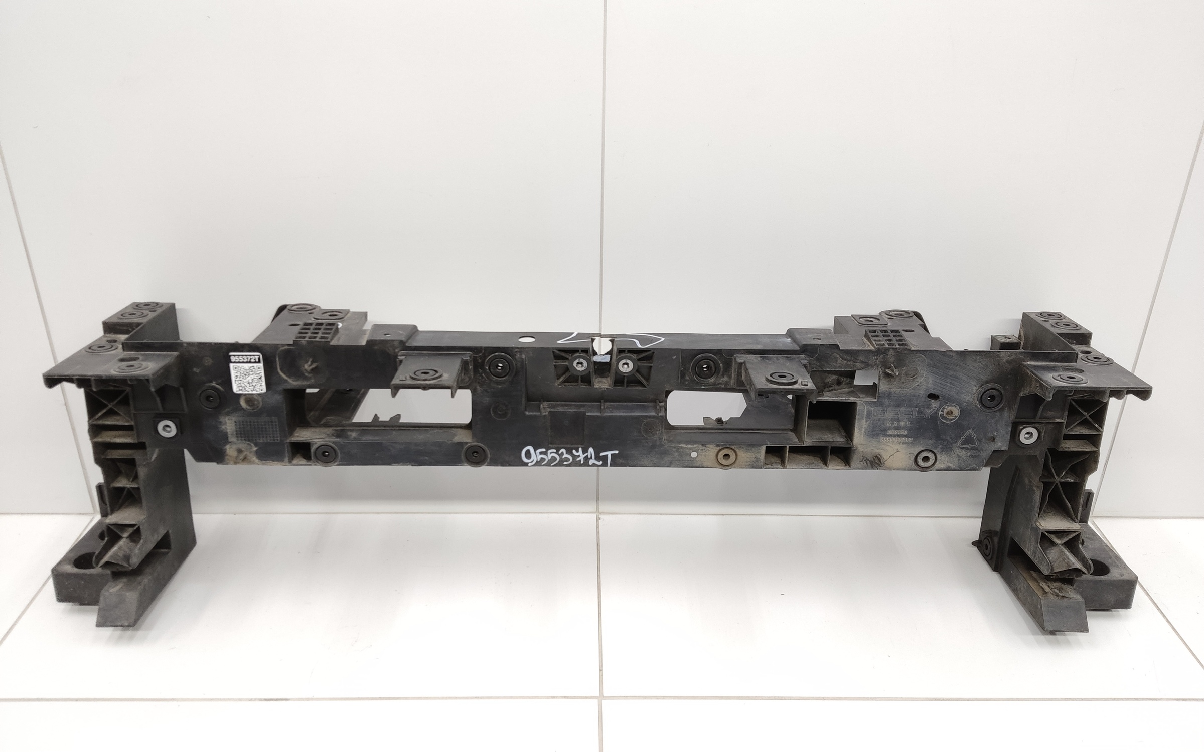 Панель передняя Geely Monjaro