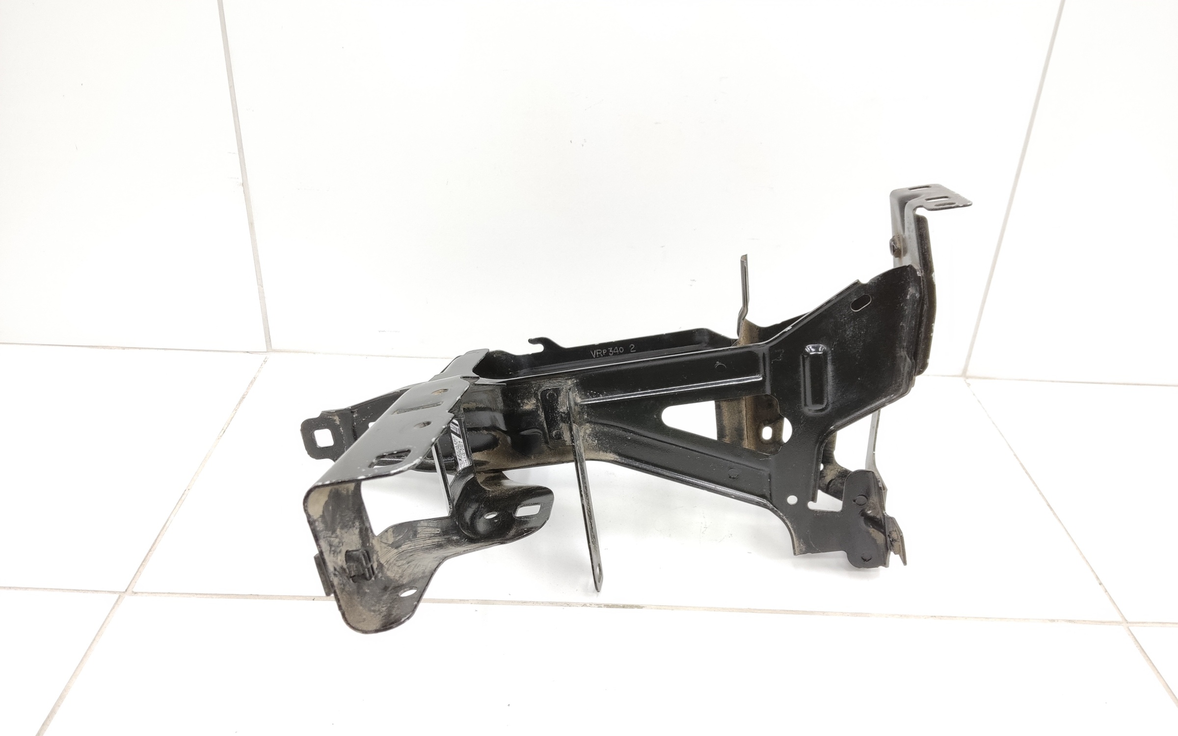 Кронштейн фары передней правой BMW X3 G01