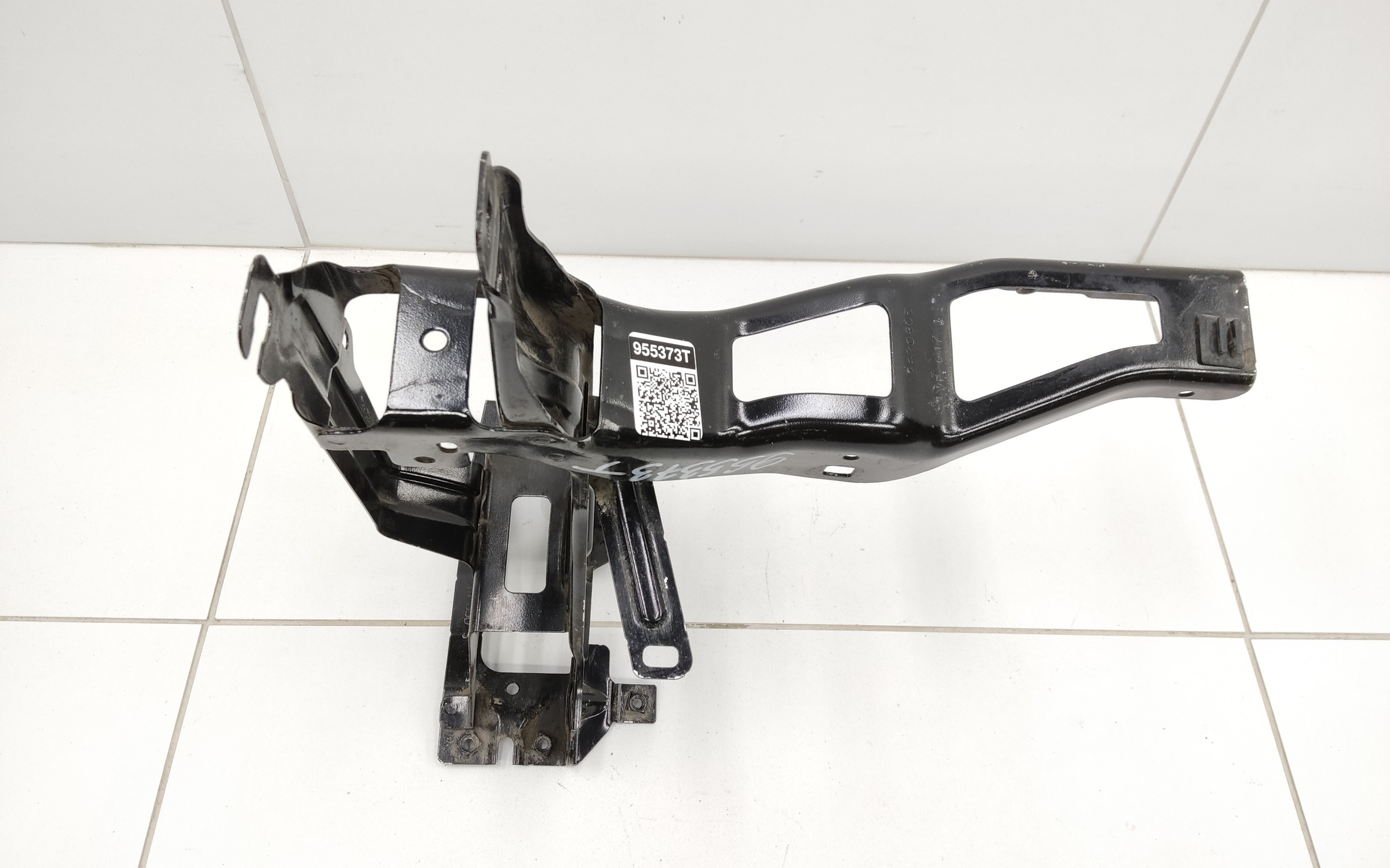 Кронштейн фары передней правой BMW X3 G01