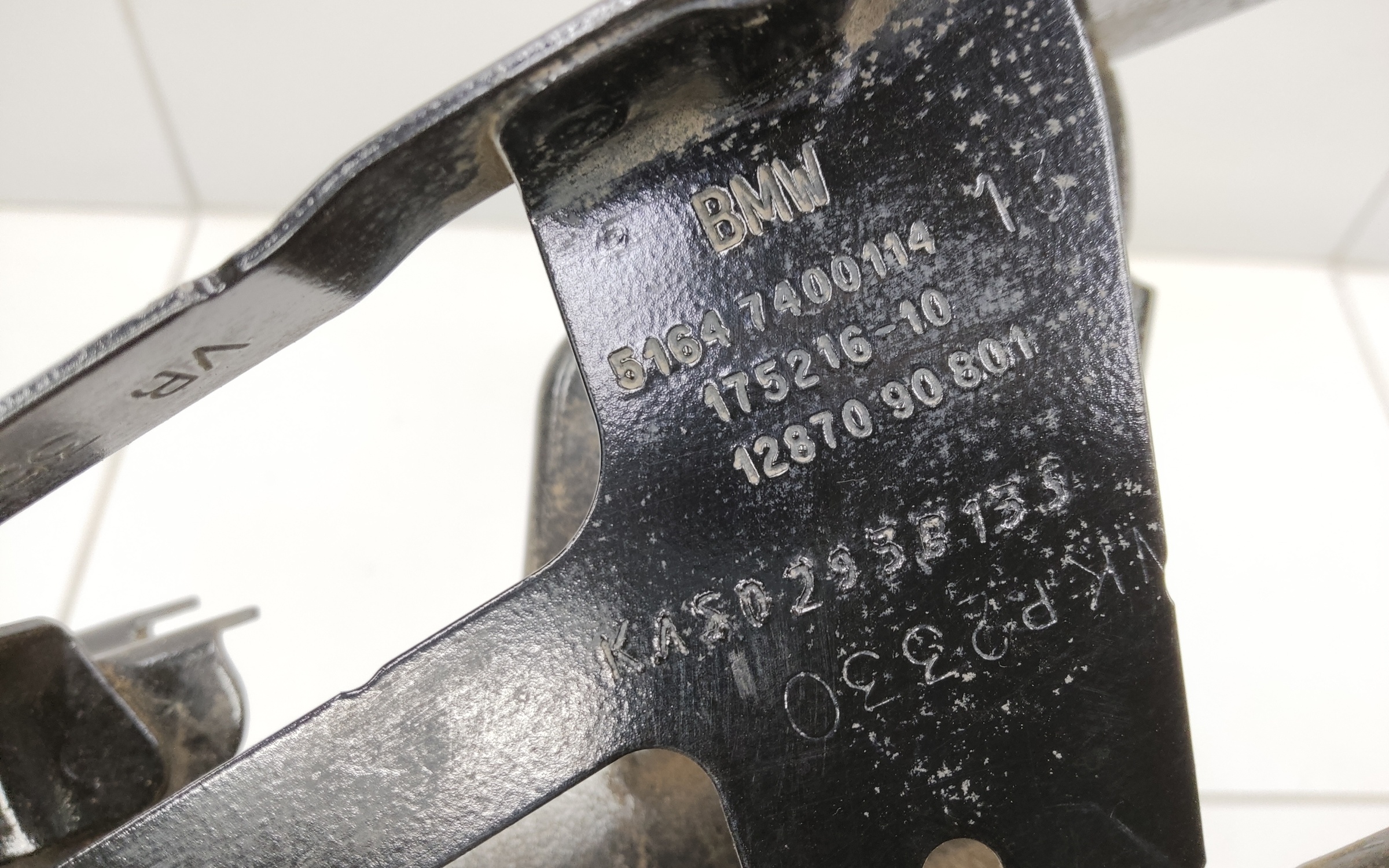 Кронштейн фары передней правой BMW X3 G01