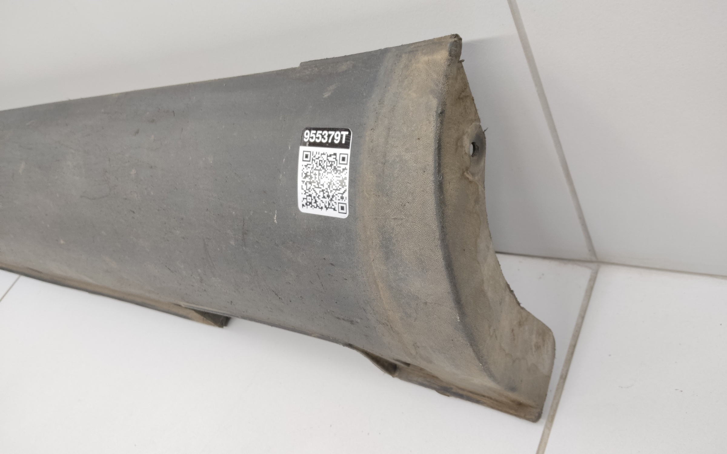 Накладка порога правого Kia Soul 2