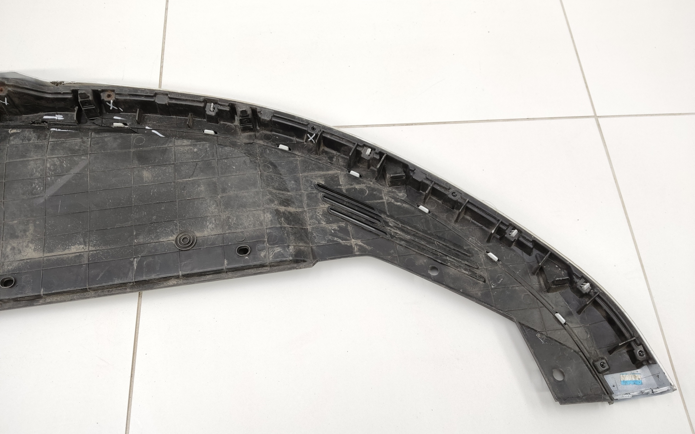 Накладка передней панели Kia Sorento 4