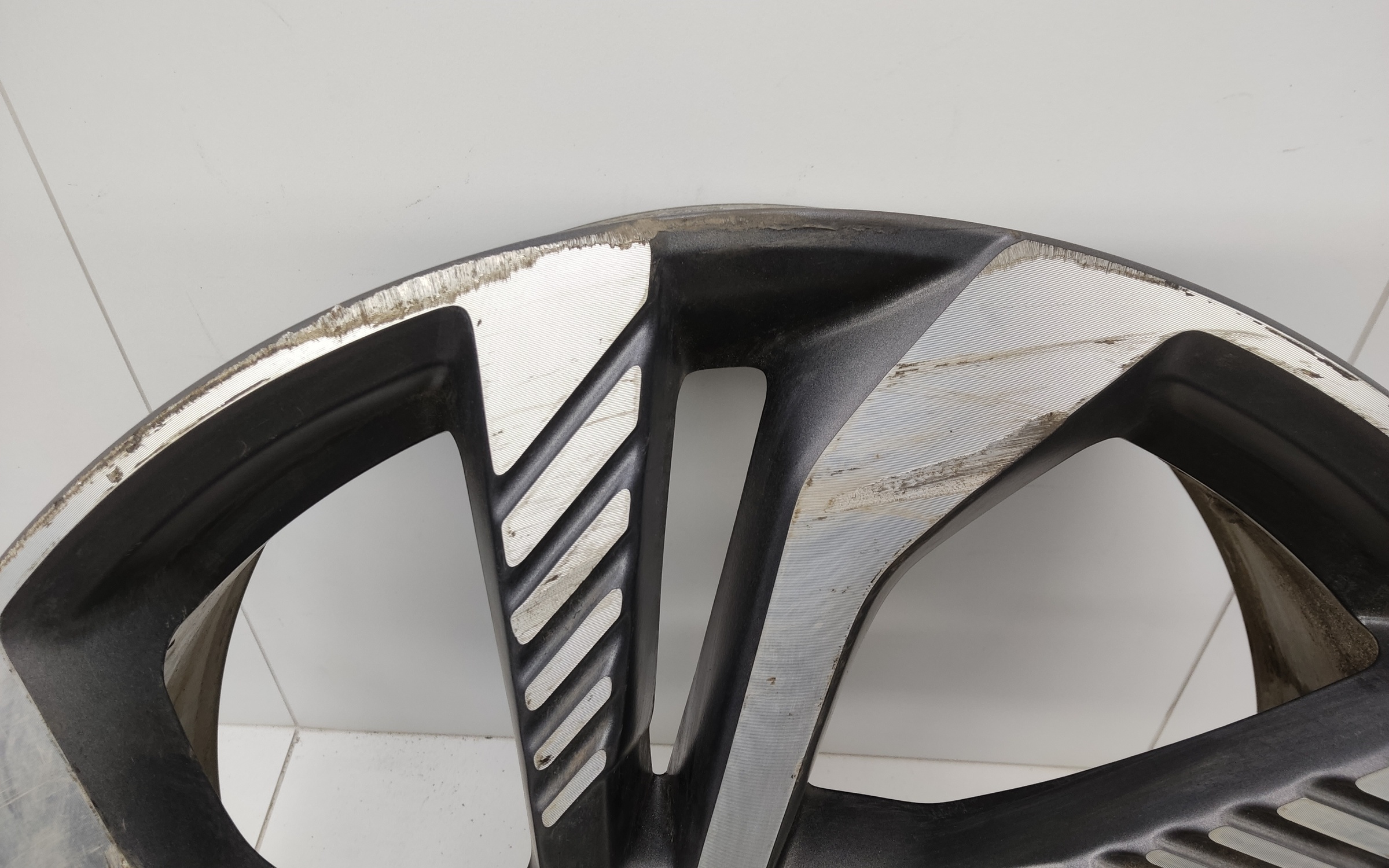 Диск колеса литой Geely Monjaro R20