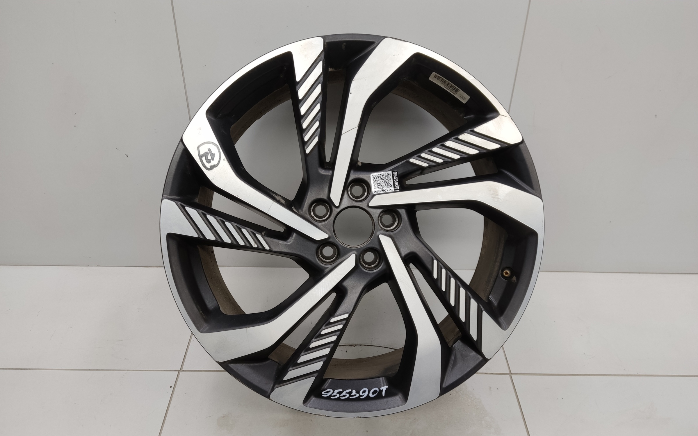 Диск колеса литой Geely Monjaro R20