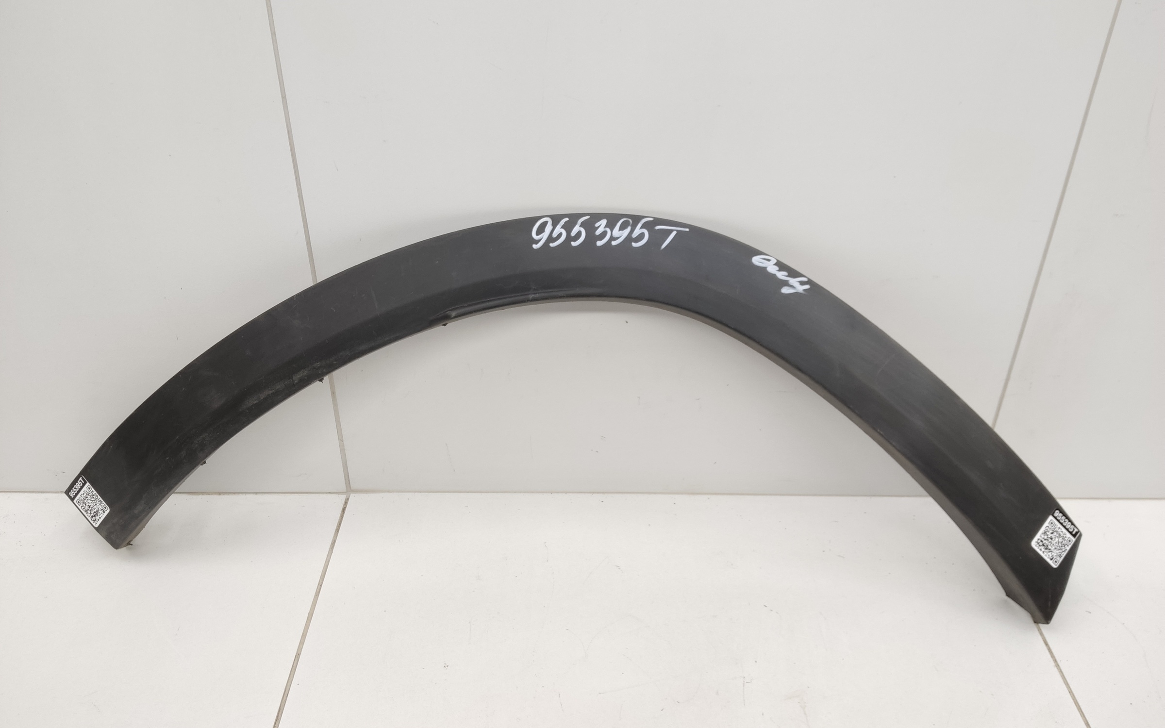 Накладка крыла заднего правого Geely Monjaro