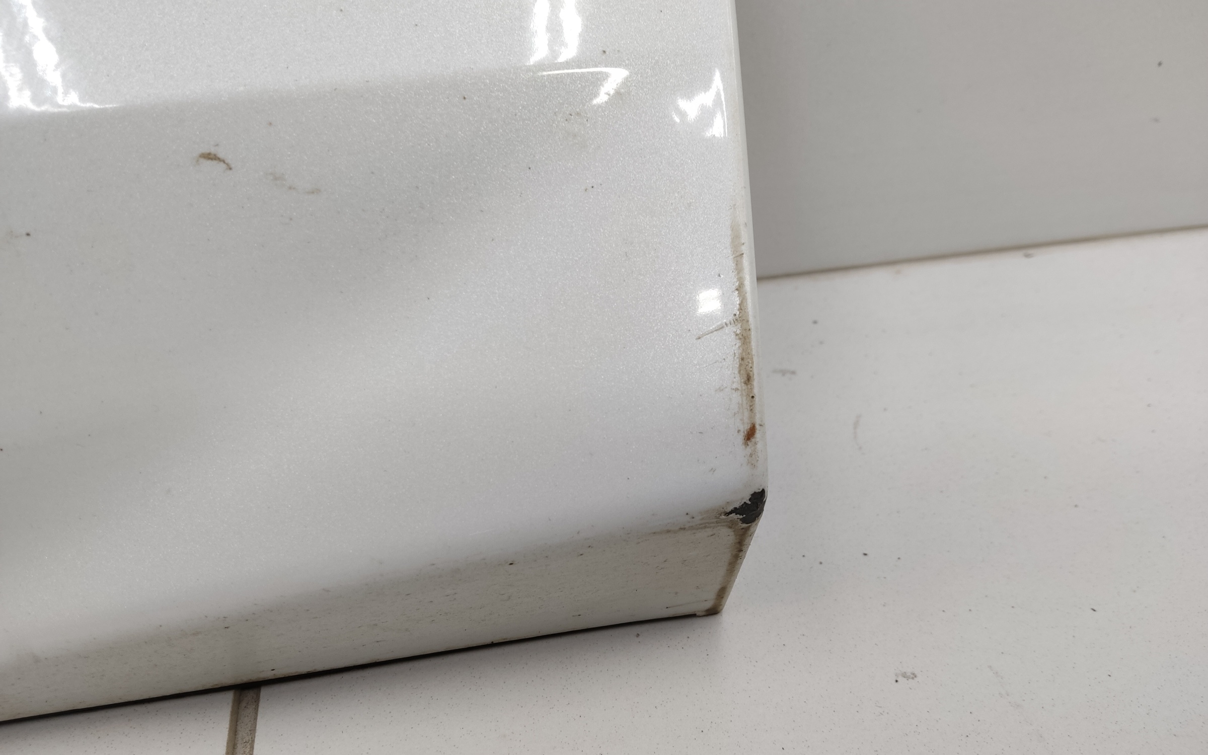 Накладка двери передней правой Geely Monjaro