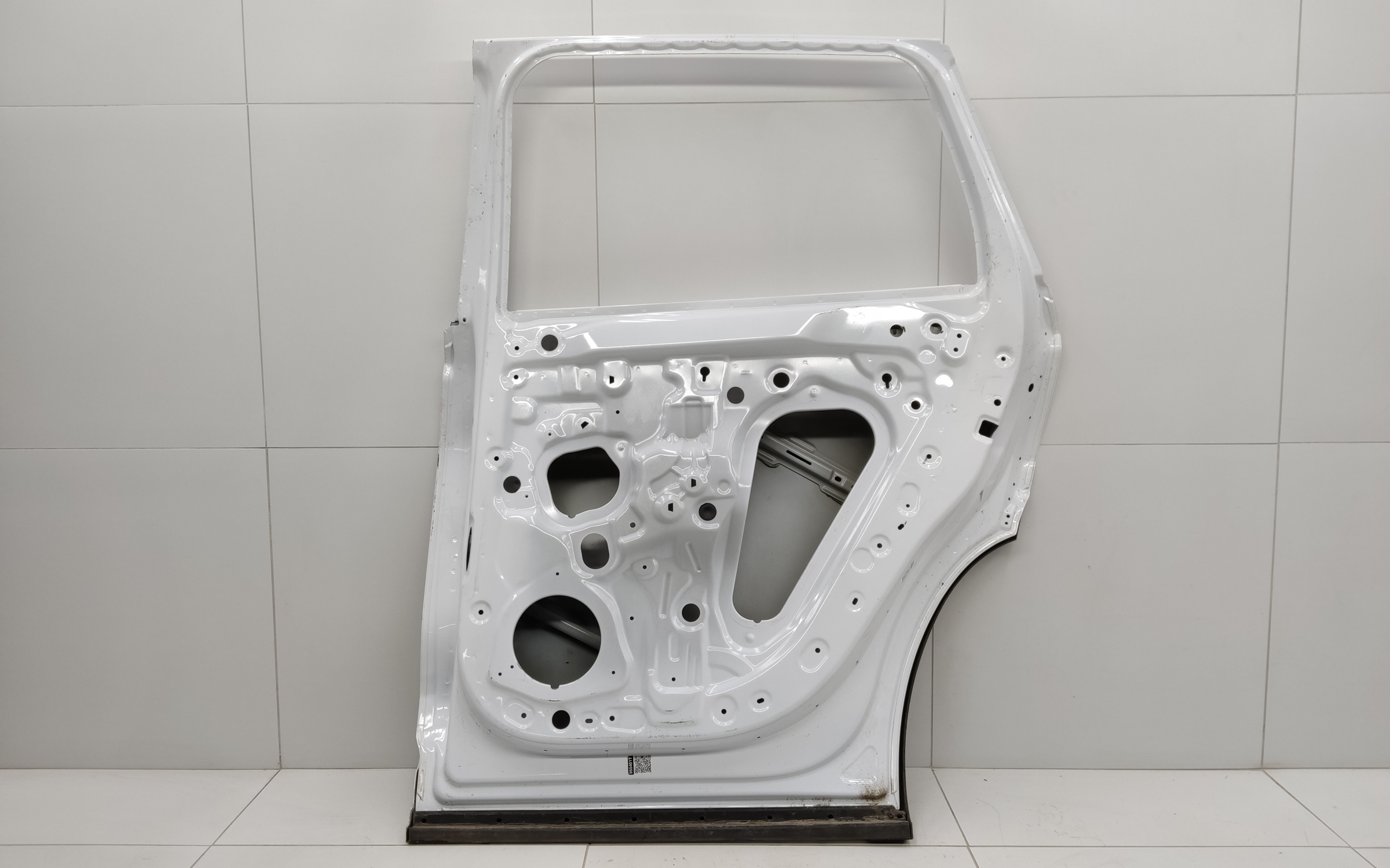 Дверь задняя правая Geely Monjaro