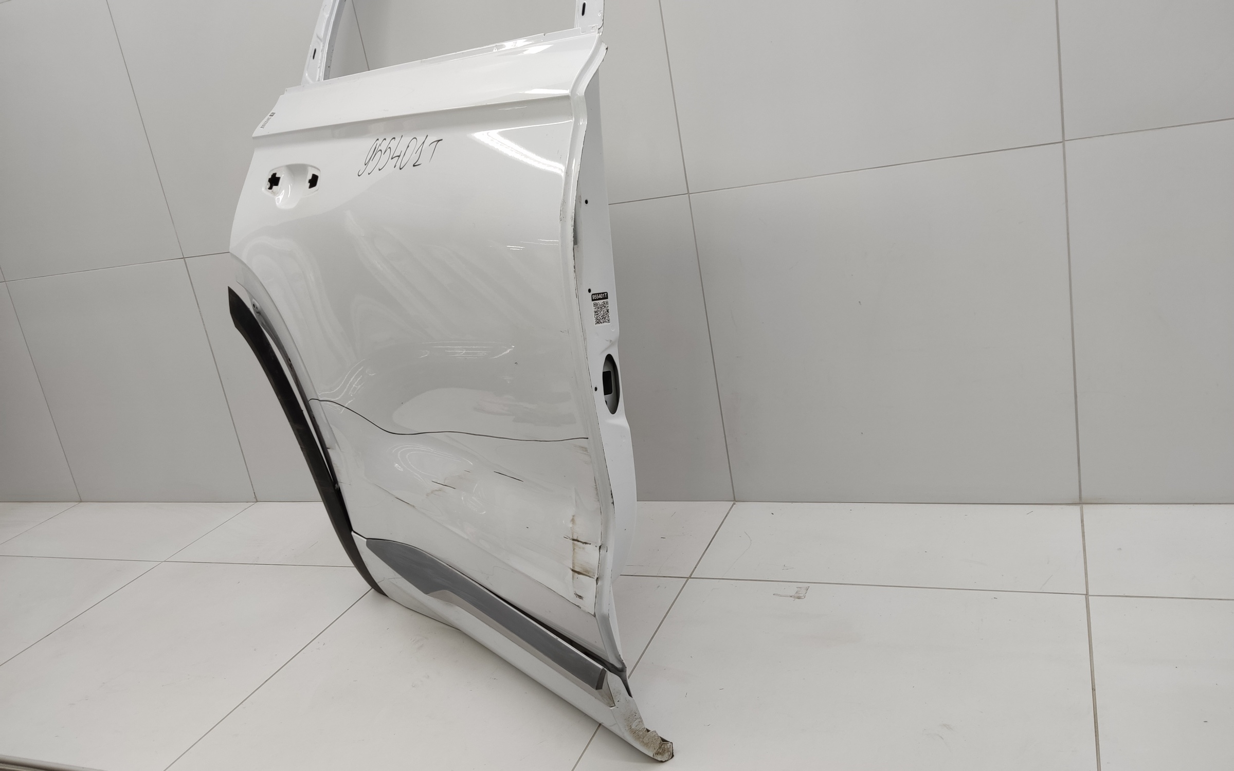 Дверь задняя правая Geely Monjaro