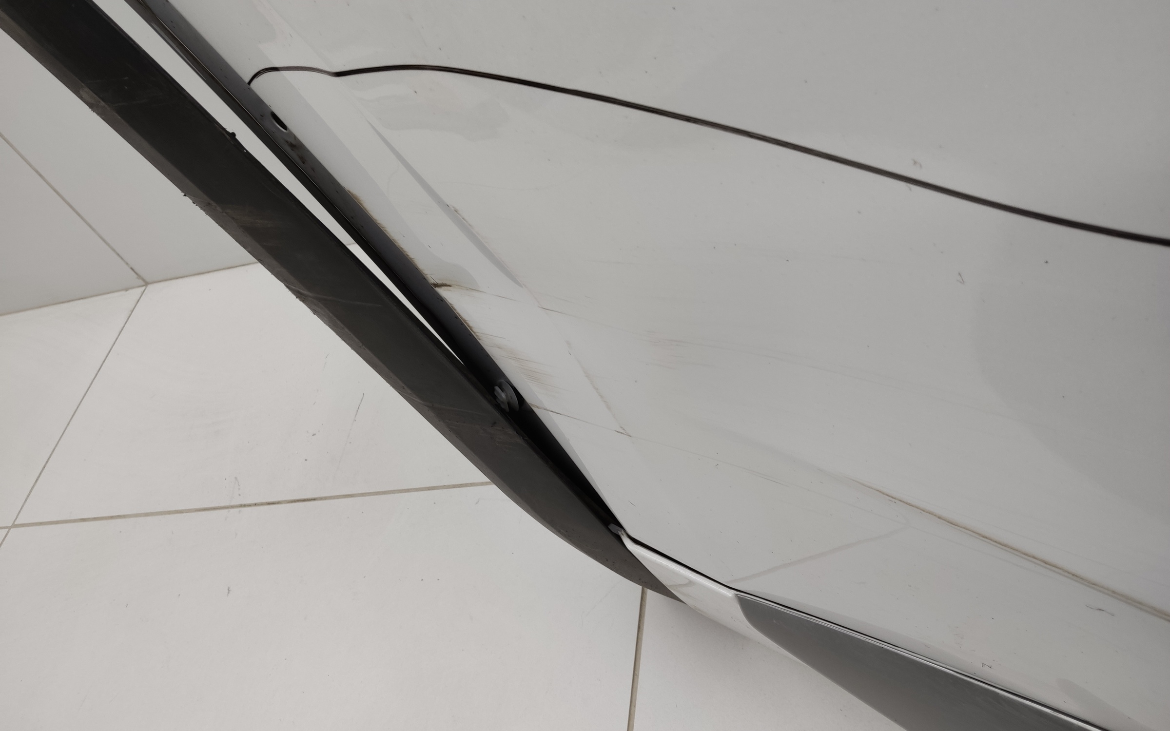 Дверь задняя правая Geely Monjaro