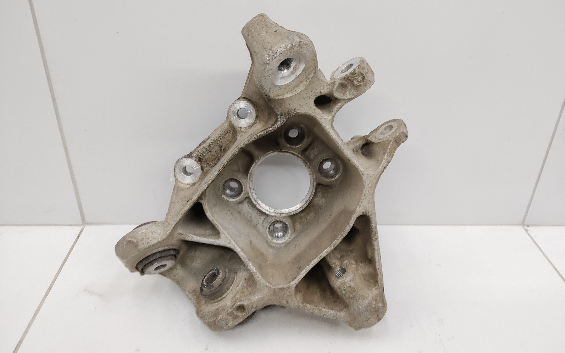 Кулак задний правый BMW X5 G05