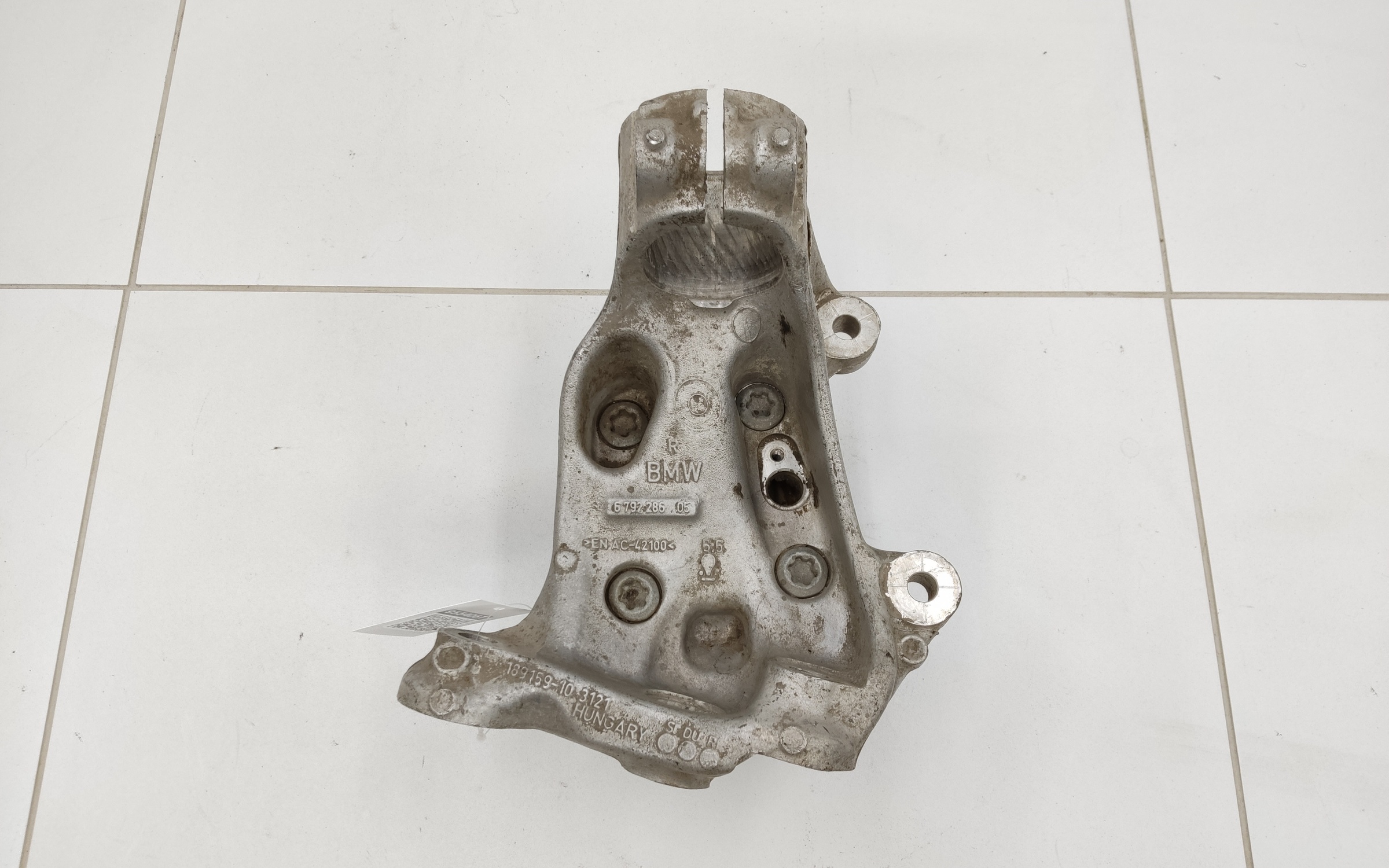 Кулак поворотный передний правый BMW 1er F20