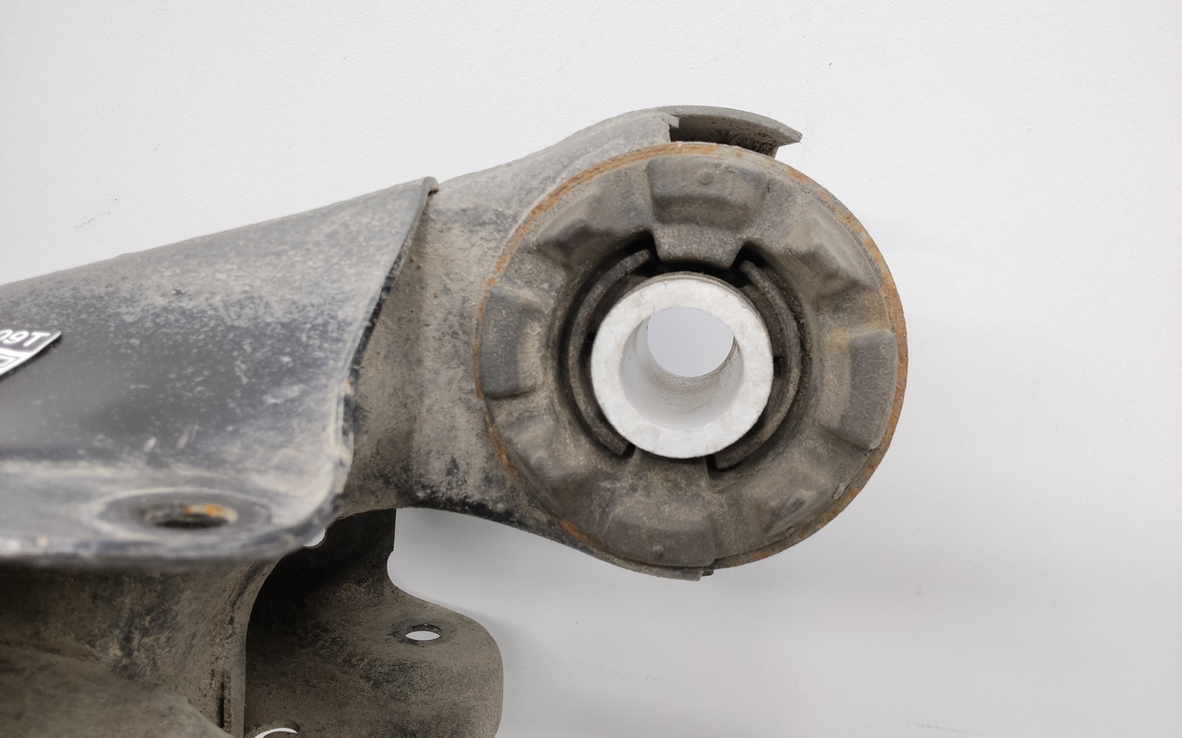 Подрамник задний Toyota Camry V70