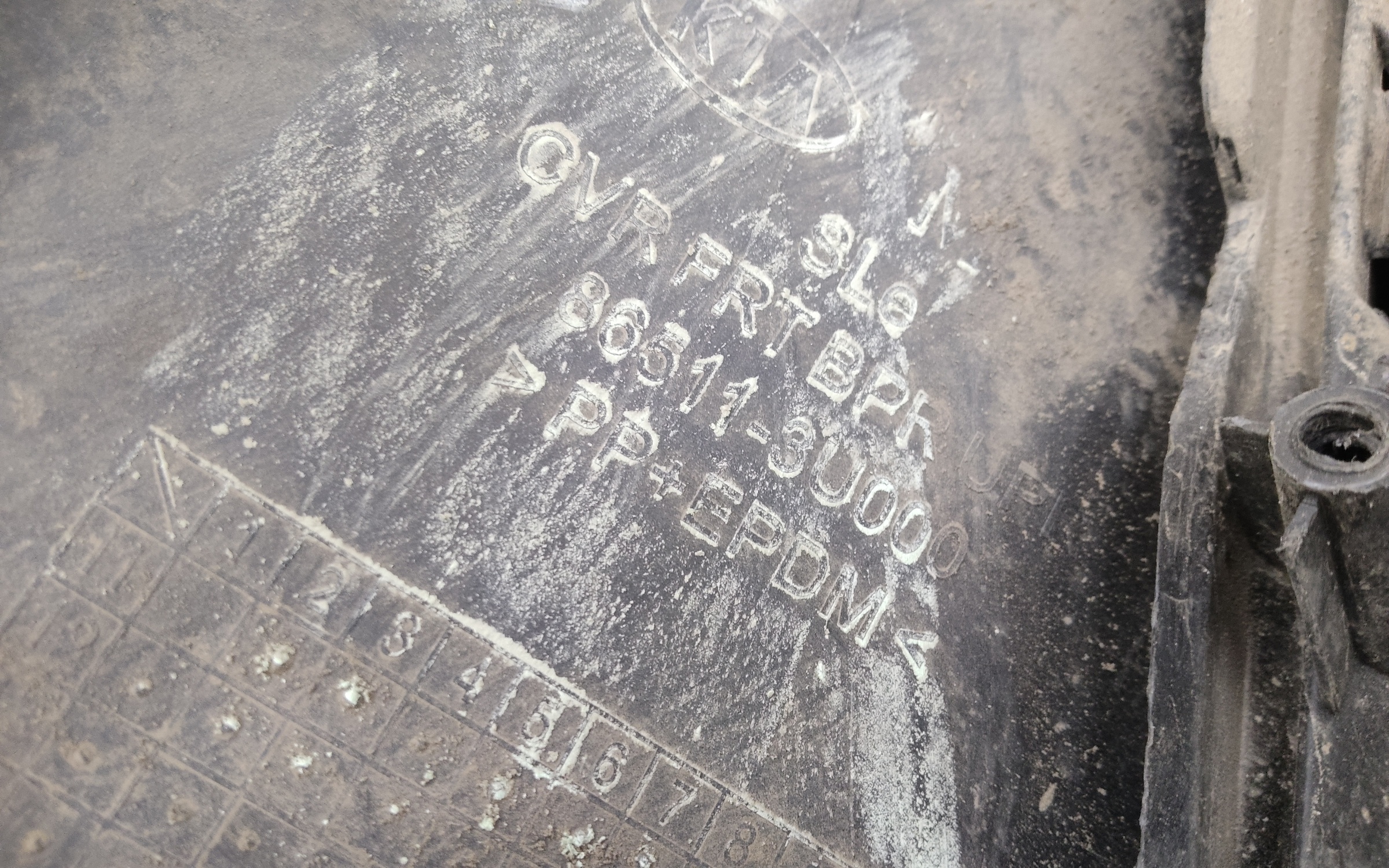 Бампер передний Kia Sportage 3