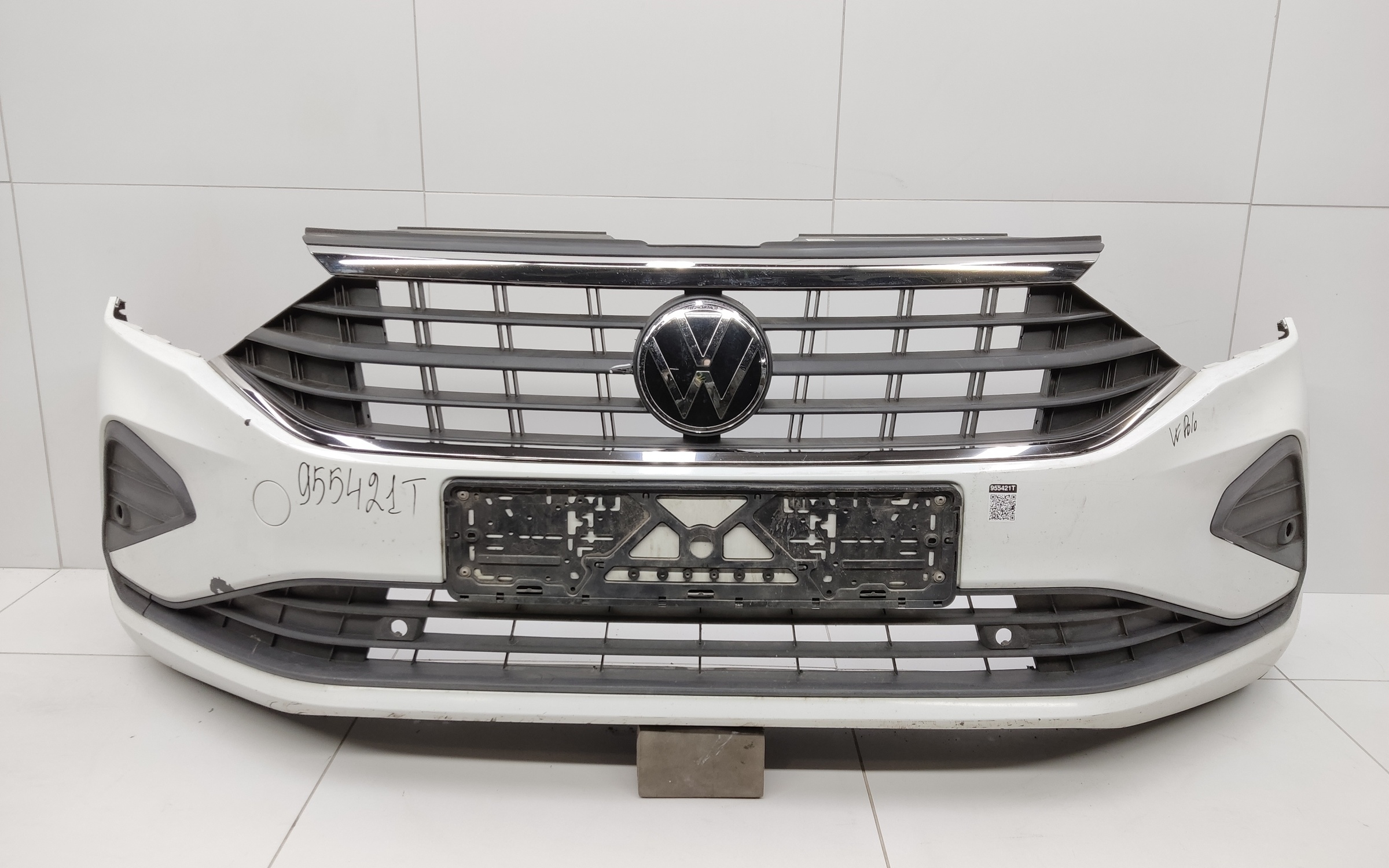 Бампер передний Volkswagen Polo 6 Liftback