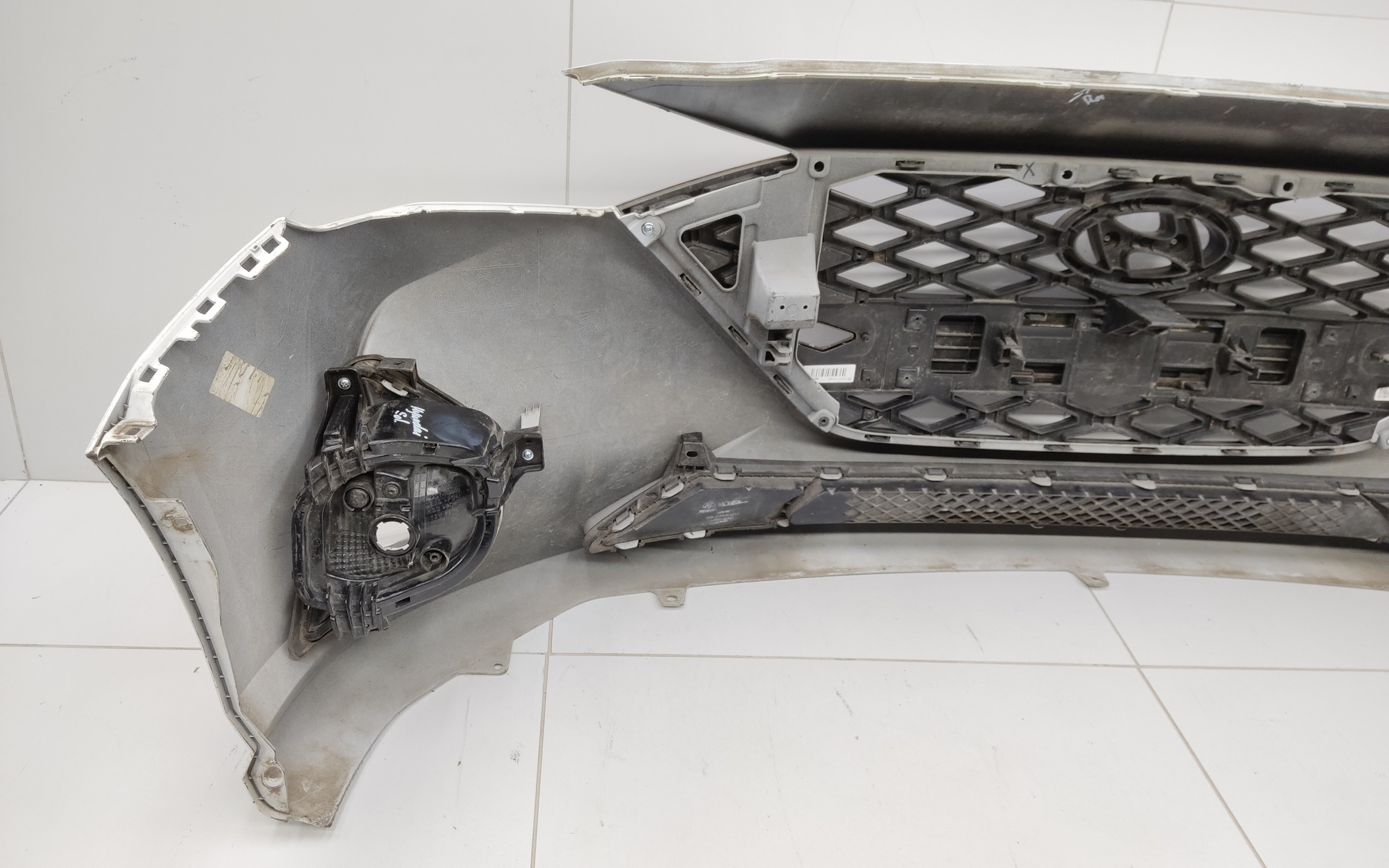 Бампер передний Hyundai Solaris 2 Restail