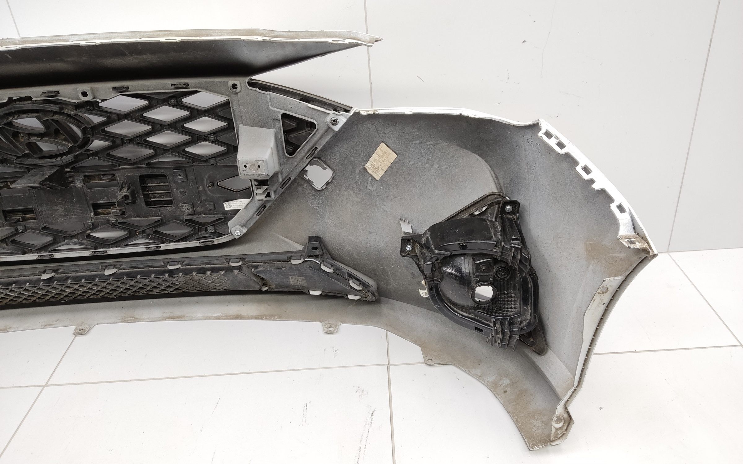 Бампер передний Hyundai Solaris 2 Restail