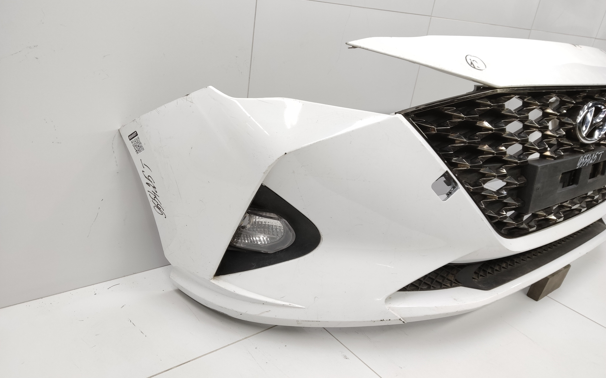 Бампер передний Hyundai Solaris 2 Restail