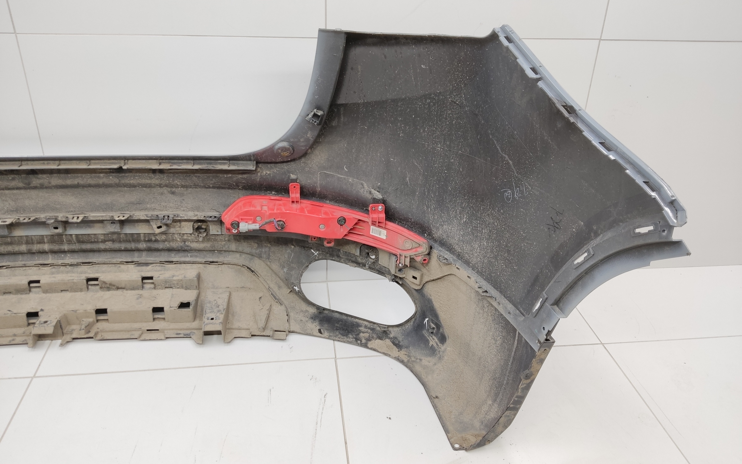 Бампер задний верхняя часть Geely Tugella