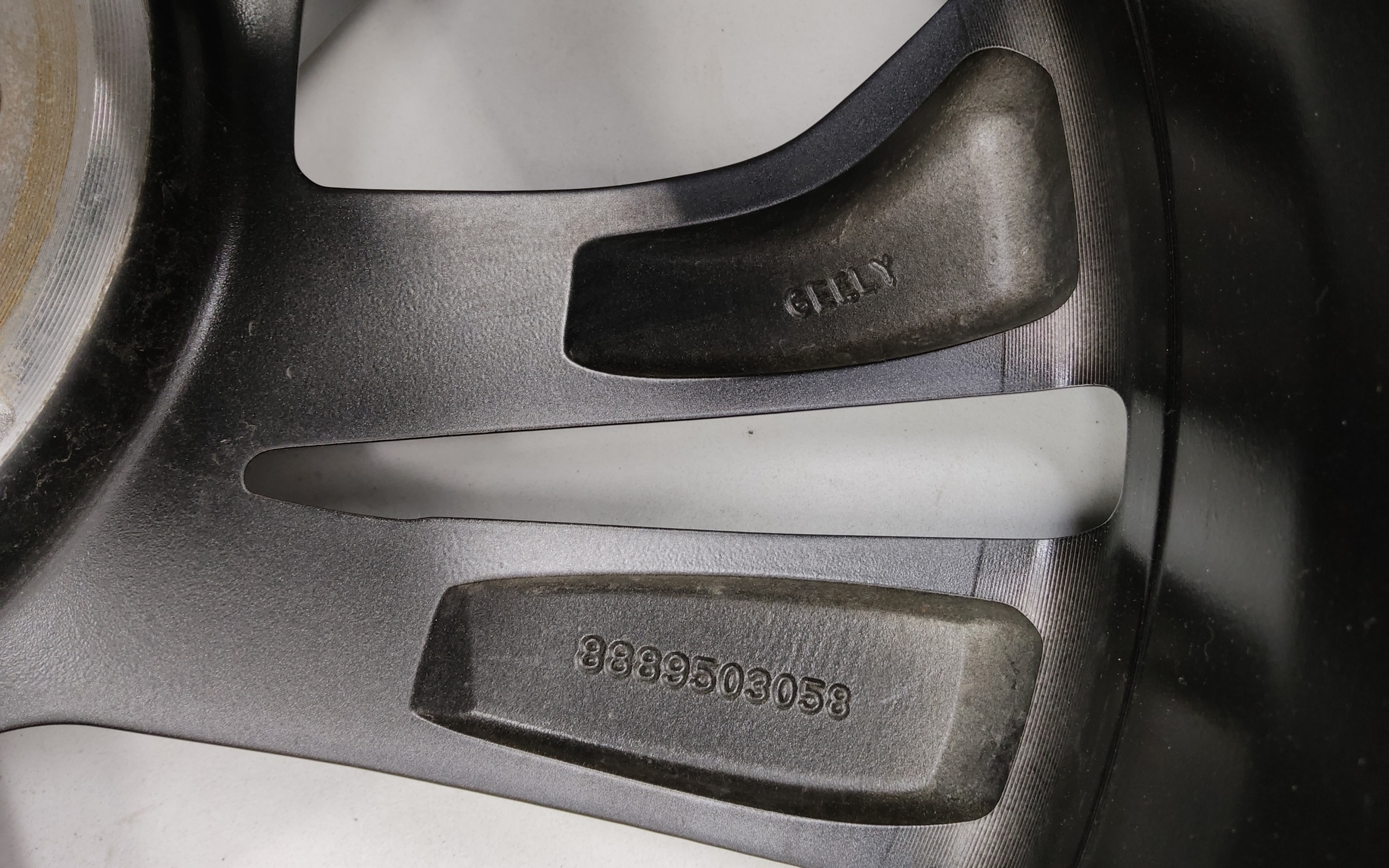 Диск колеса литой Geely Monjaro R20