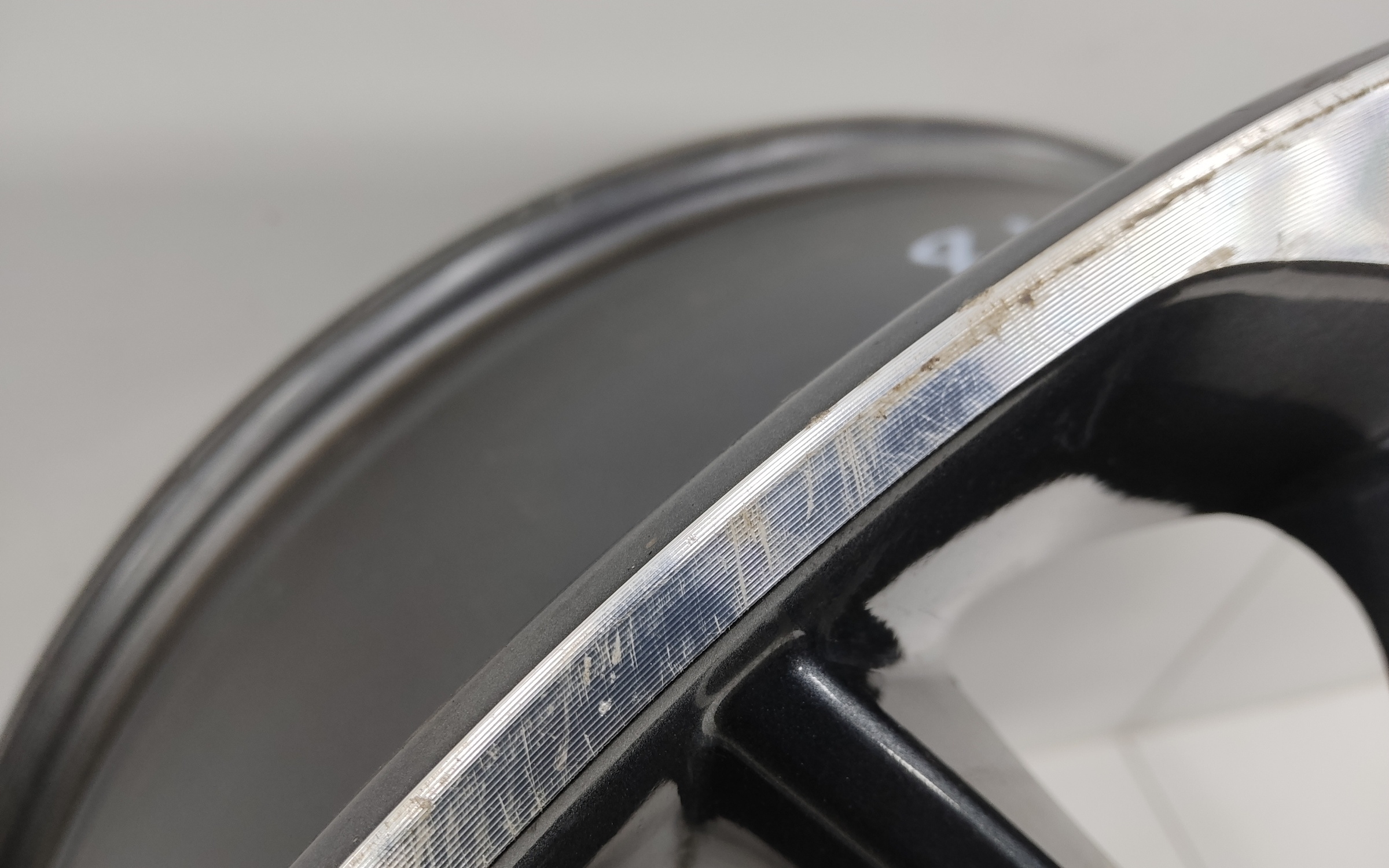 Диск колеса литой Geely Coolray R18