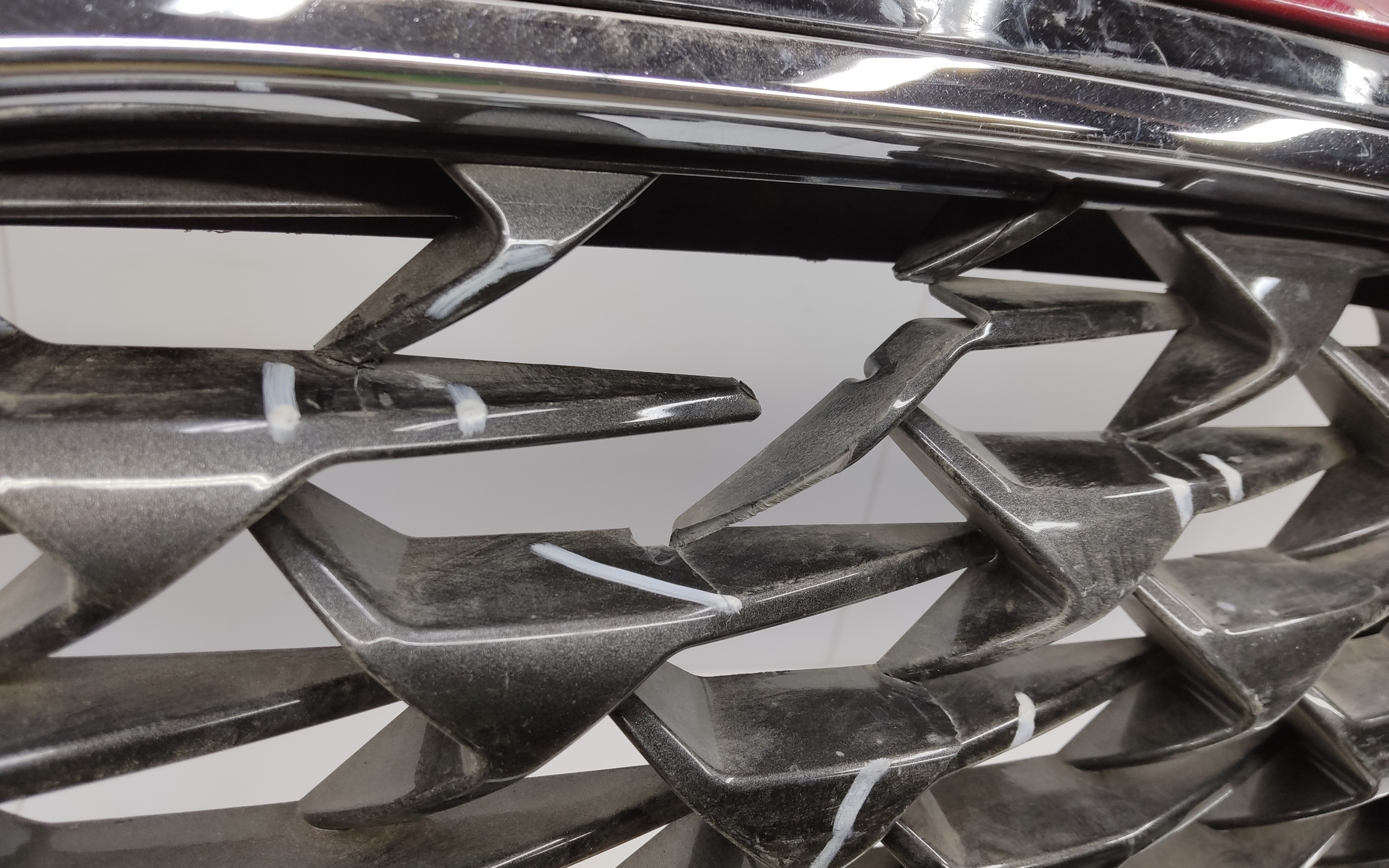 Бампер передний Kia Sportage 4 Restail