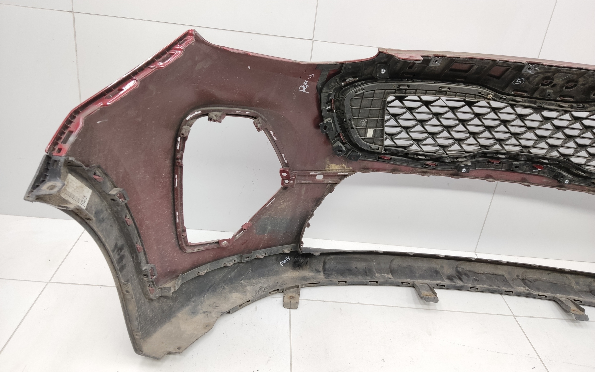 Бампер передний Kia Sportage 4 Restail